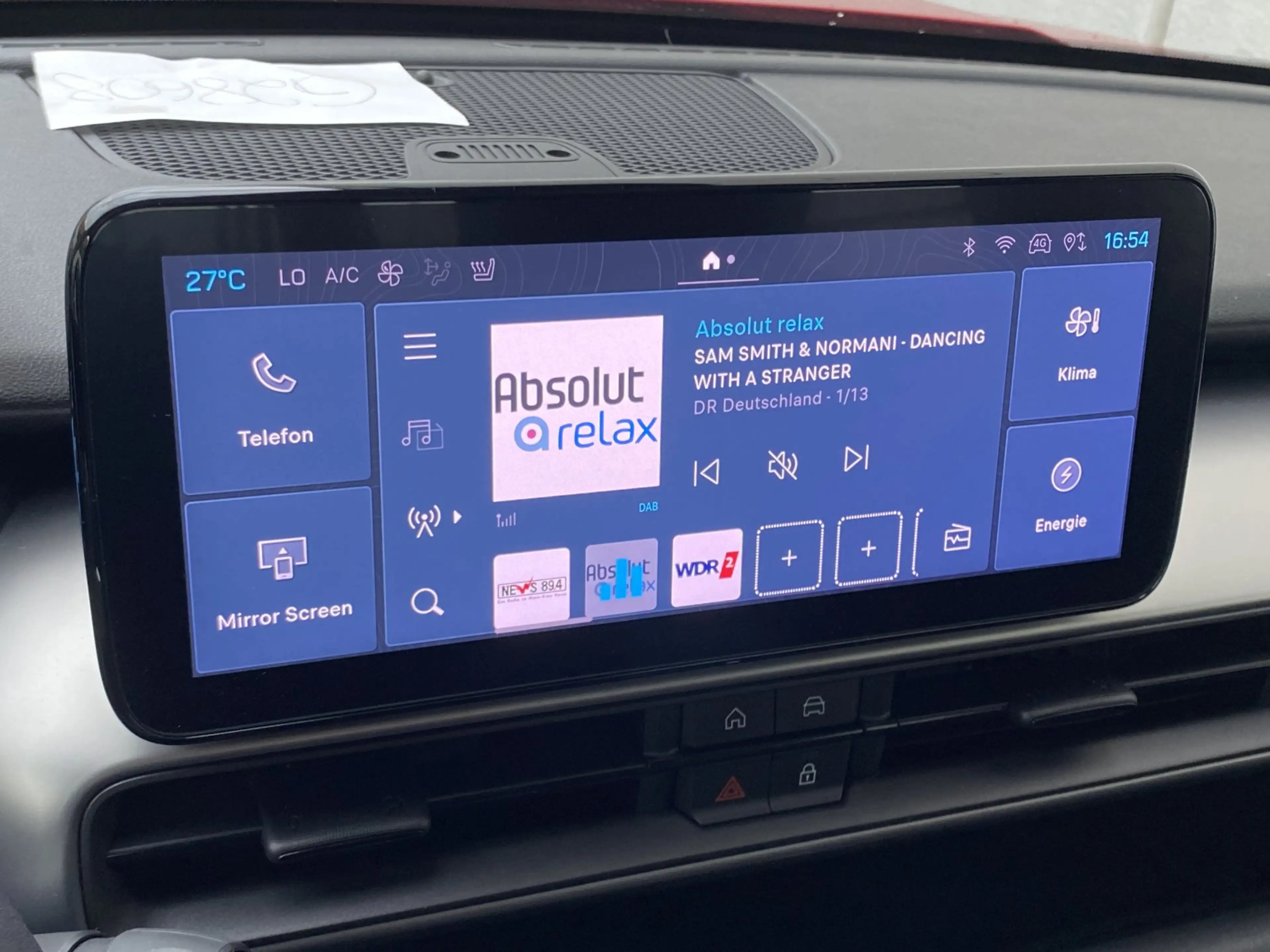 Jeep Avenger Elektro Altitude 54 kWh ACC Shz Tmat Alu17 CarPlay — photo 14