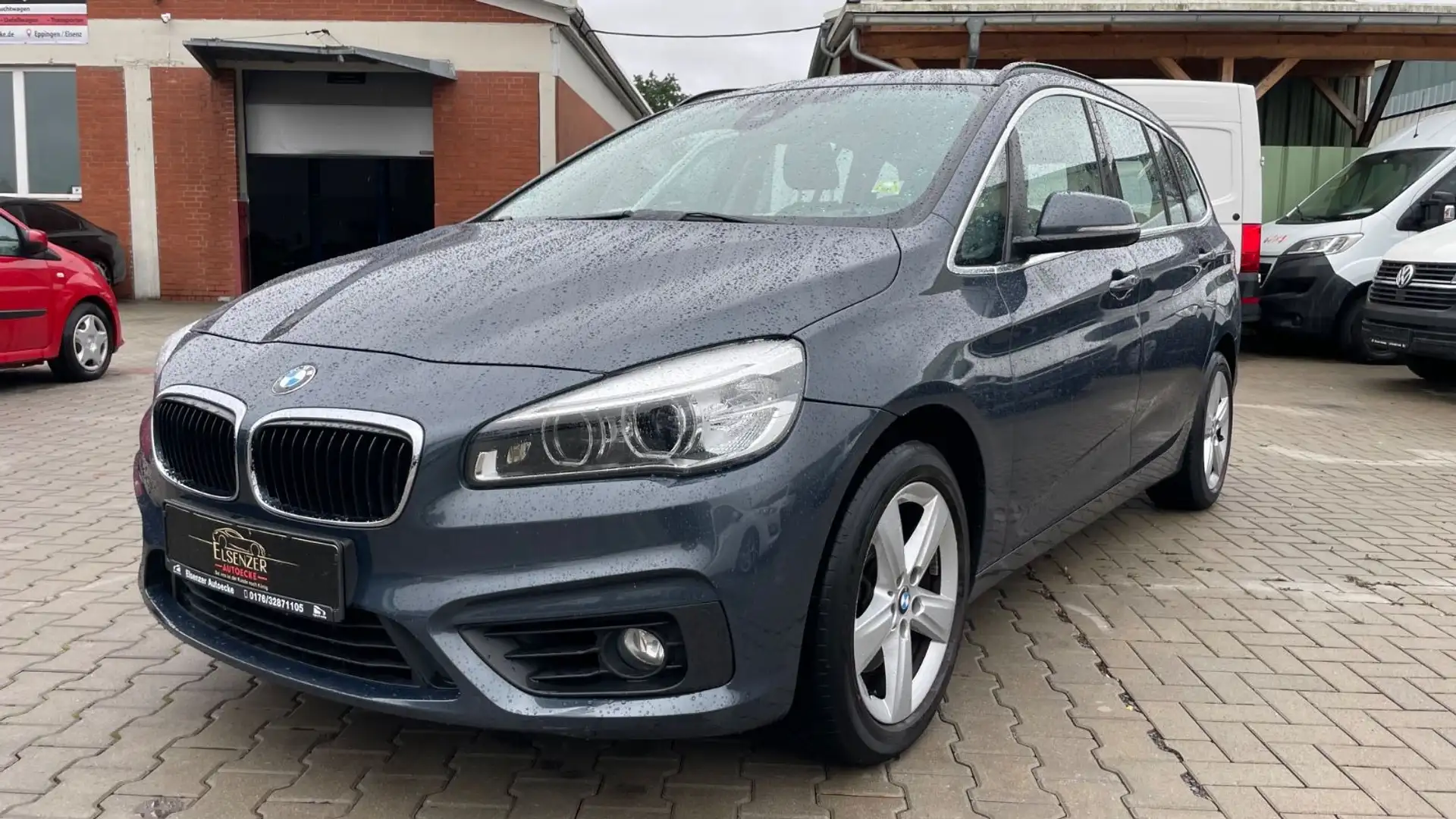 BMW 218 Advantage SHZ LED 7Sitze Grau - 2