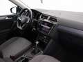 Volkswagen Tiguan Life 2.0TDI 150PK AUTOMAAT *APP CONNECT*BLTH*ADAPT Zwart - thumbnail 3