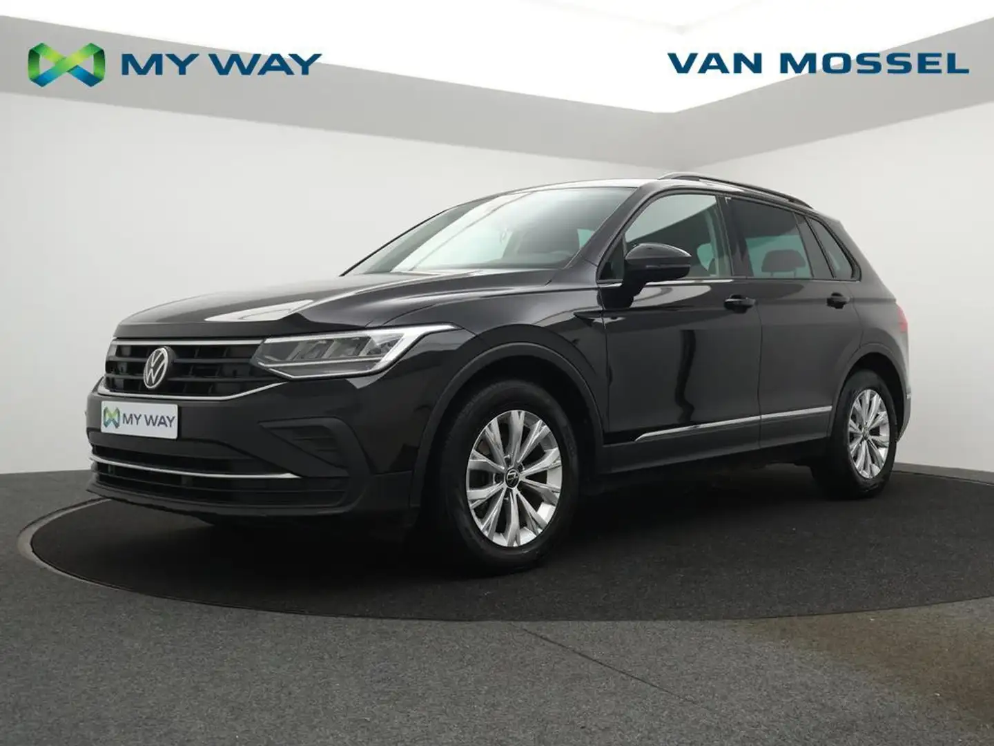 Volkswagen Tiguan Life 2.0TDI 150PK AUTOMAAT *APP CONNECT*BLTH*ADAPT Zwart - 1