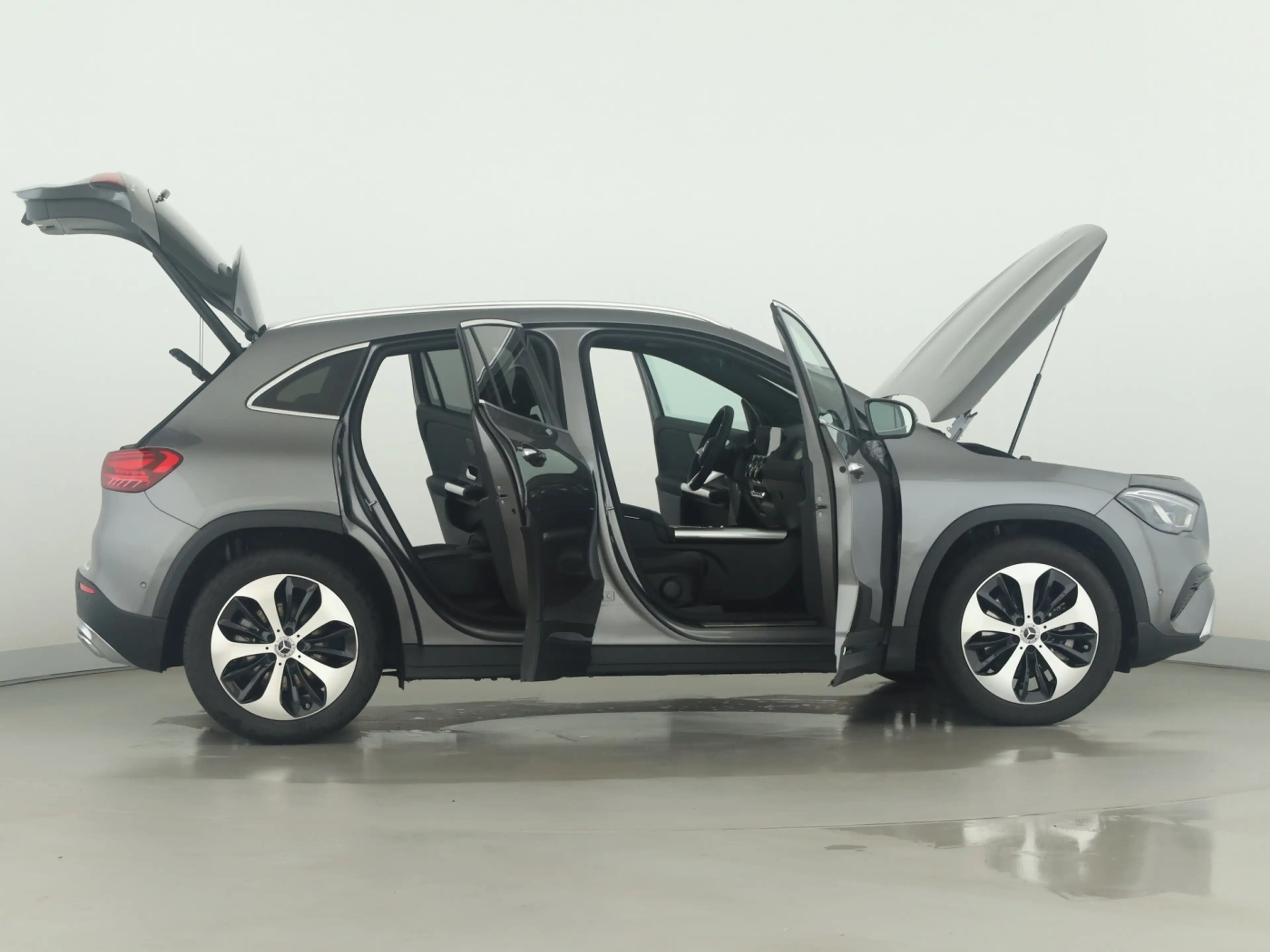 Mercedes-Benz GLA 220 d 4MATIC 360 ACC AHK AUT DynLicht Kam. — photo 8