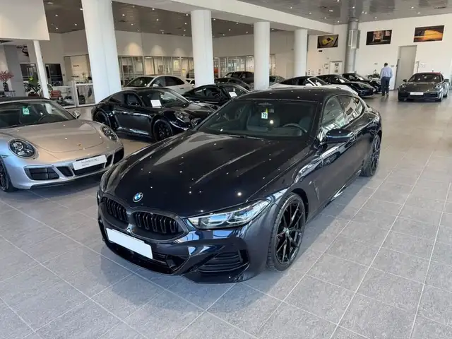 BMW 840
