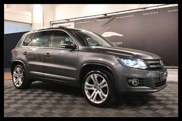 Tiguan 2.0 TSI 4Motion Sport / DSG / AUTO / XENON / CUIR !!
