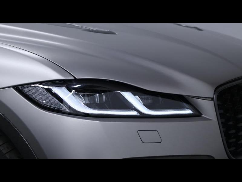 Jaguar F-Pace SVR 5.0 P550 Auto — photo 8