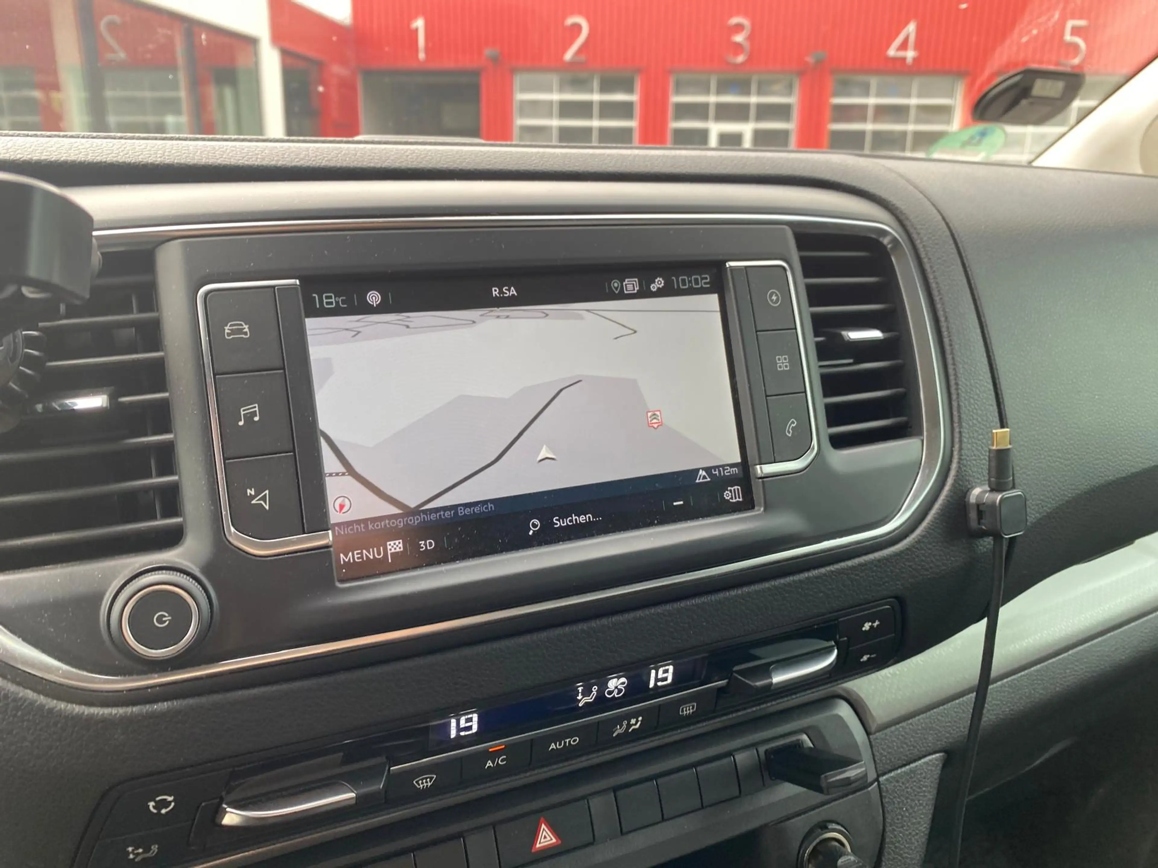 Citroen Spacetourer Feel M (L2) Elektromotor, Xenon-Scheinwerfer, Navi, Einparkhilfe vorn und hinten, Rückfahrkamera — photo 11