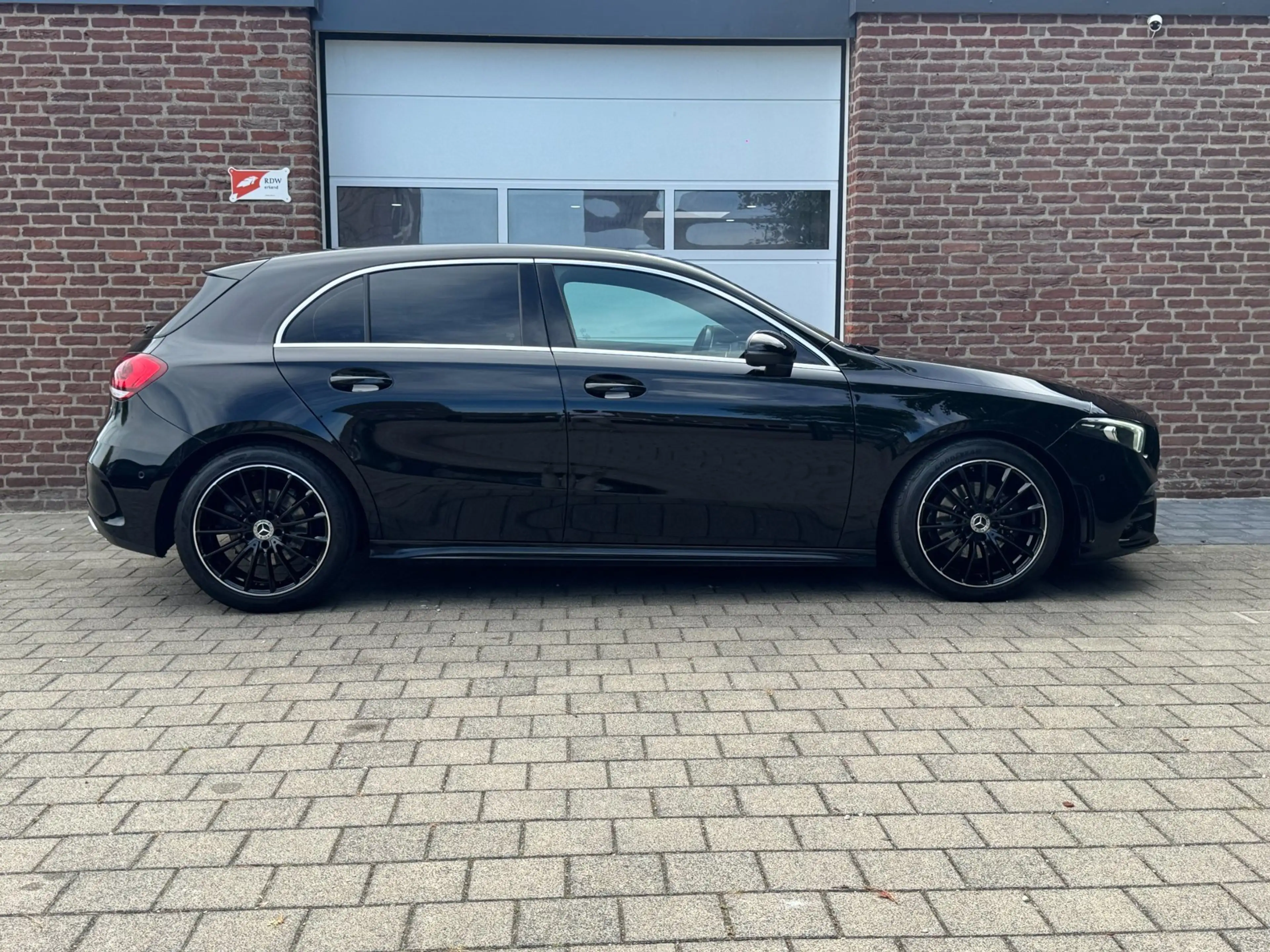 Mercedes-Benz A 200 Premium Plus|AMG-Line|Camera|Stoelverw| — photo 7