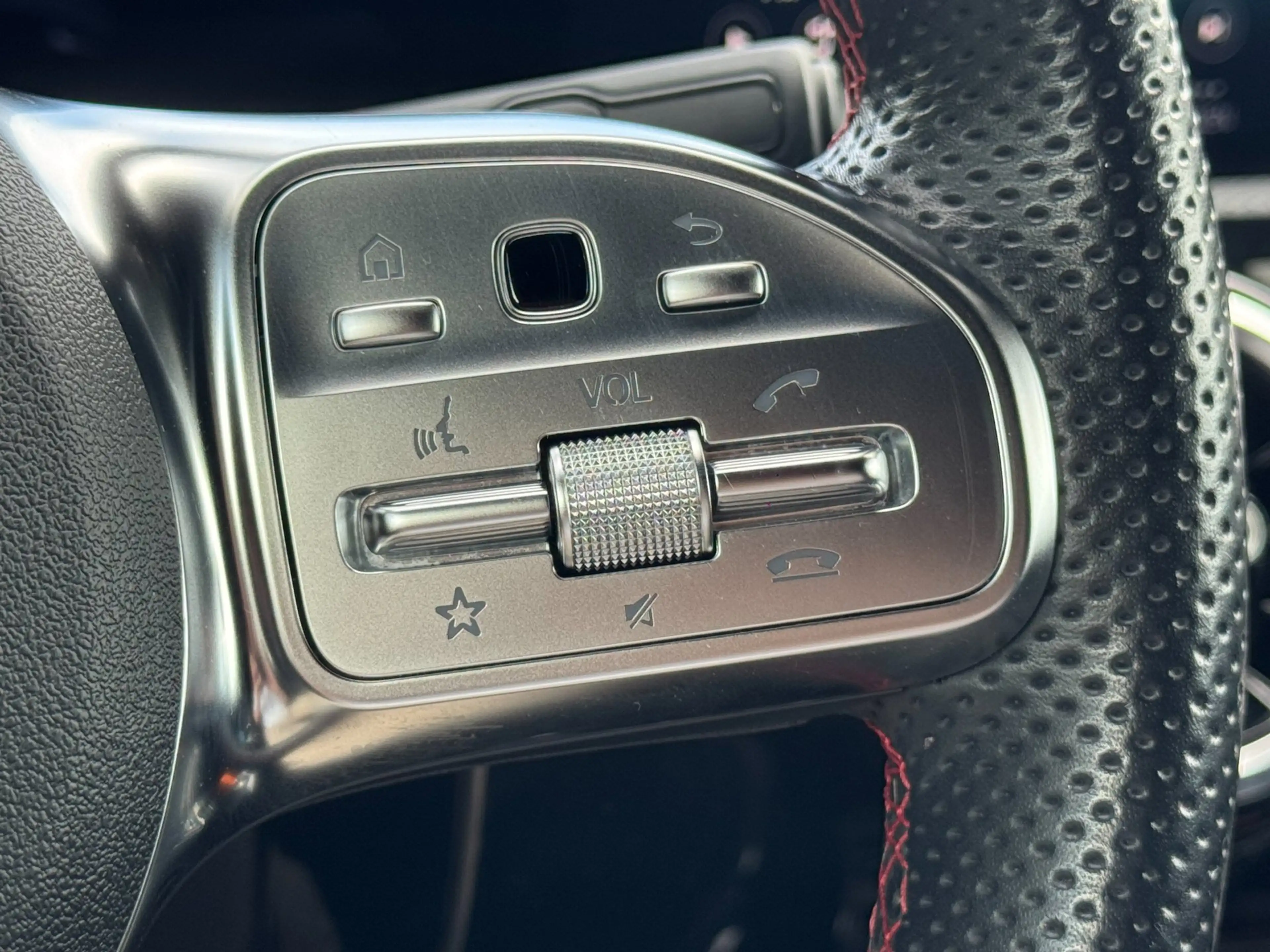 Mercedes-Benz A 200 Premium Plus|AMG-Line|Camera|Stoelverw| — photo 13