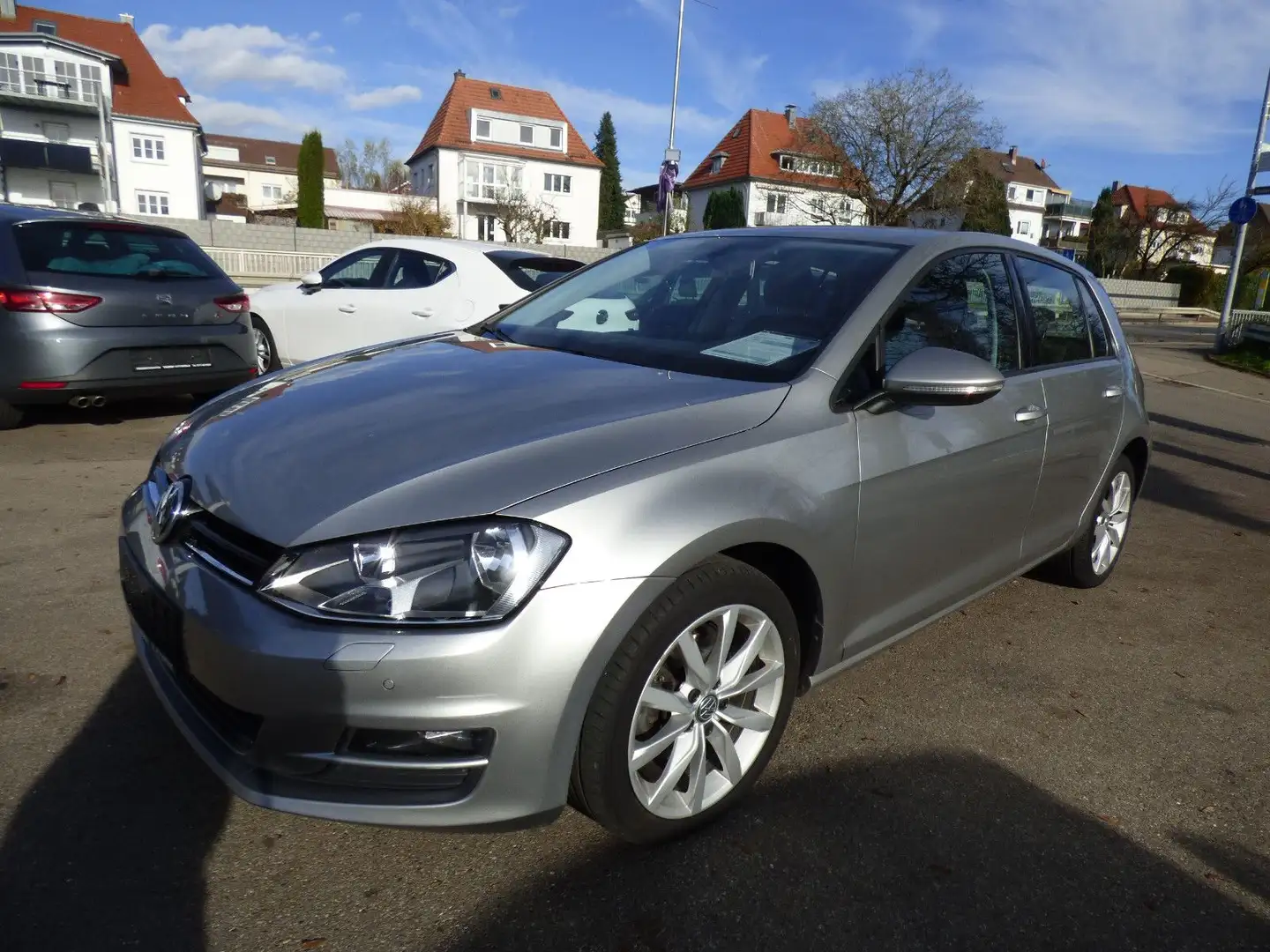 Volkswagen Golf VII Lim. Comfortline BMT 4Motion *AHK*PDC* Silber - 1