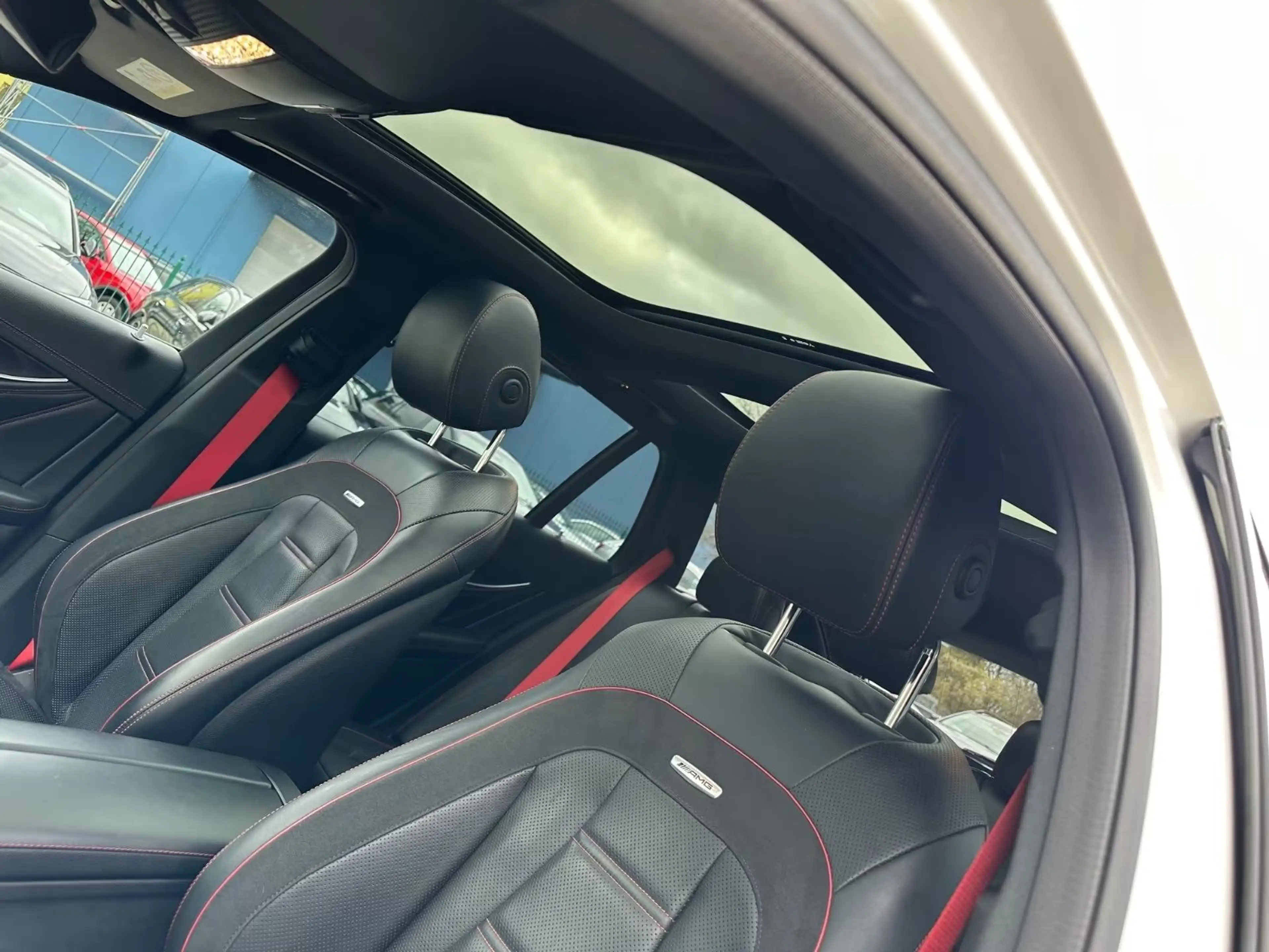 Mercedes-Benz E 43 AMG T 4M Distr HUD Pano 360° Sitzbelüf AHK — photo 19
