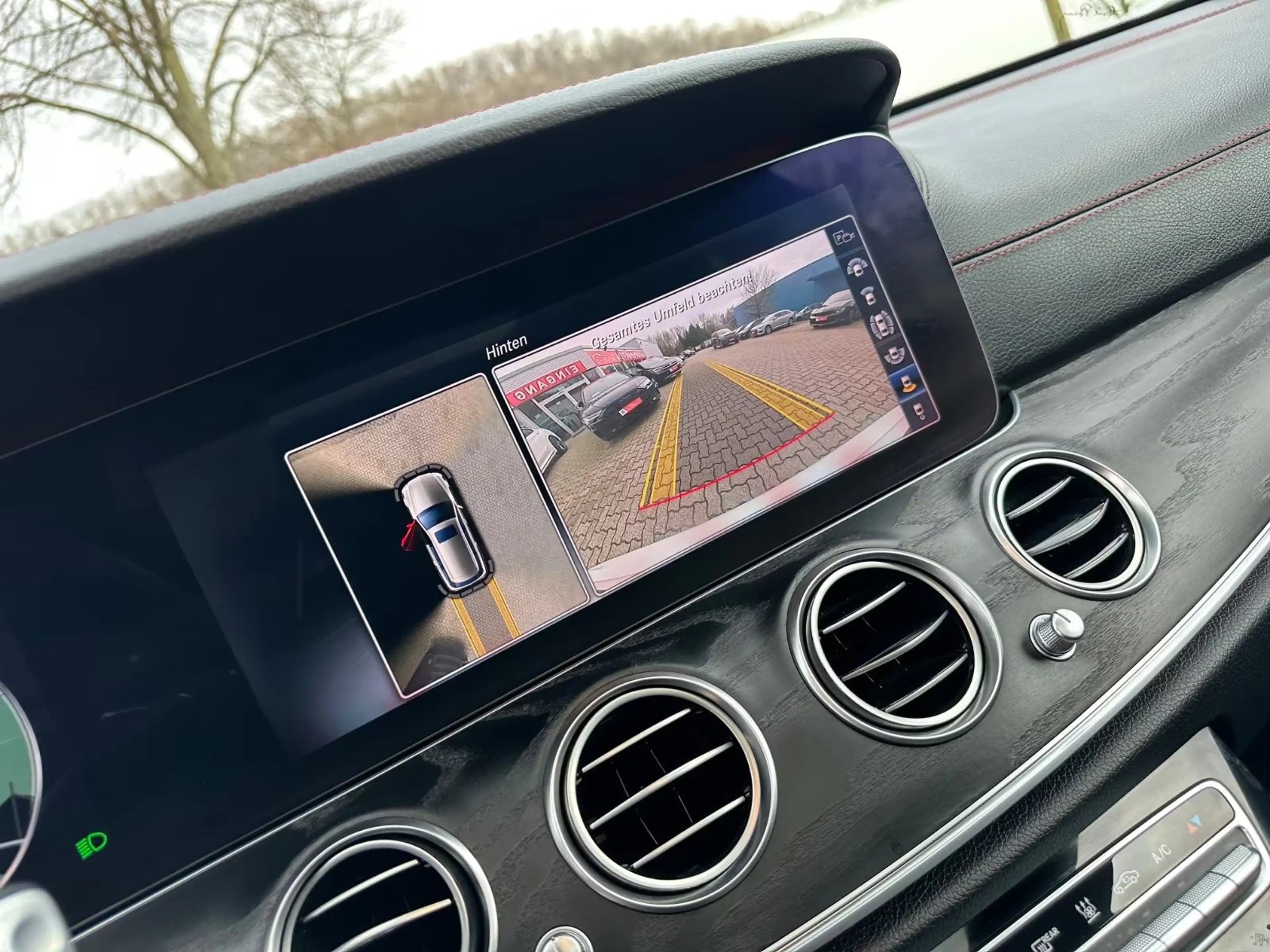 Mercedes-Benz E 43 AMG T 4M Distr HUD Pano 360° Sitzbelüf AHK — photo 30