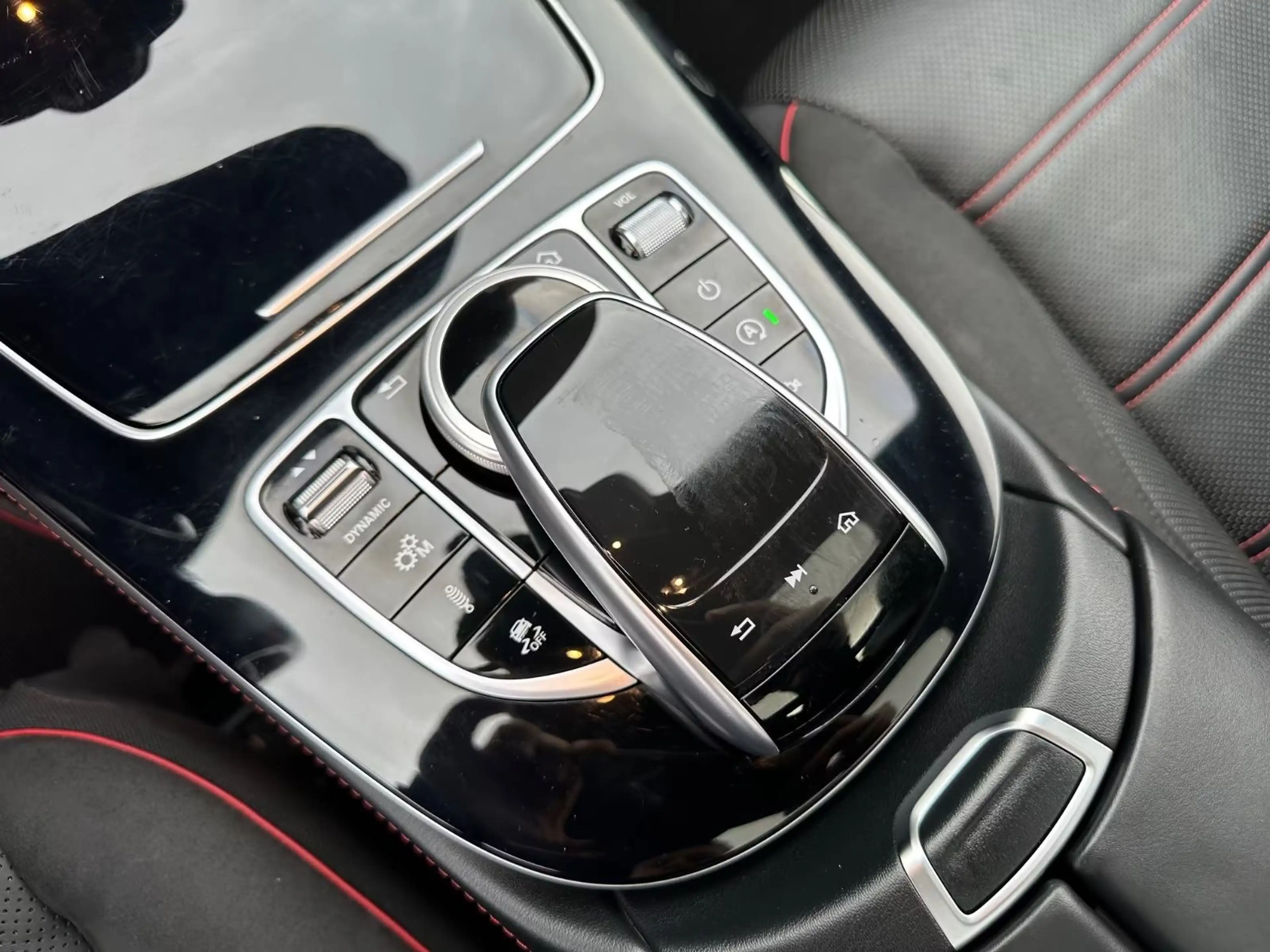 Mercedes-Benz E 43 AMG T 4M Distr HUD Pano 360° Sitzbelüf AHK — photo 34