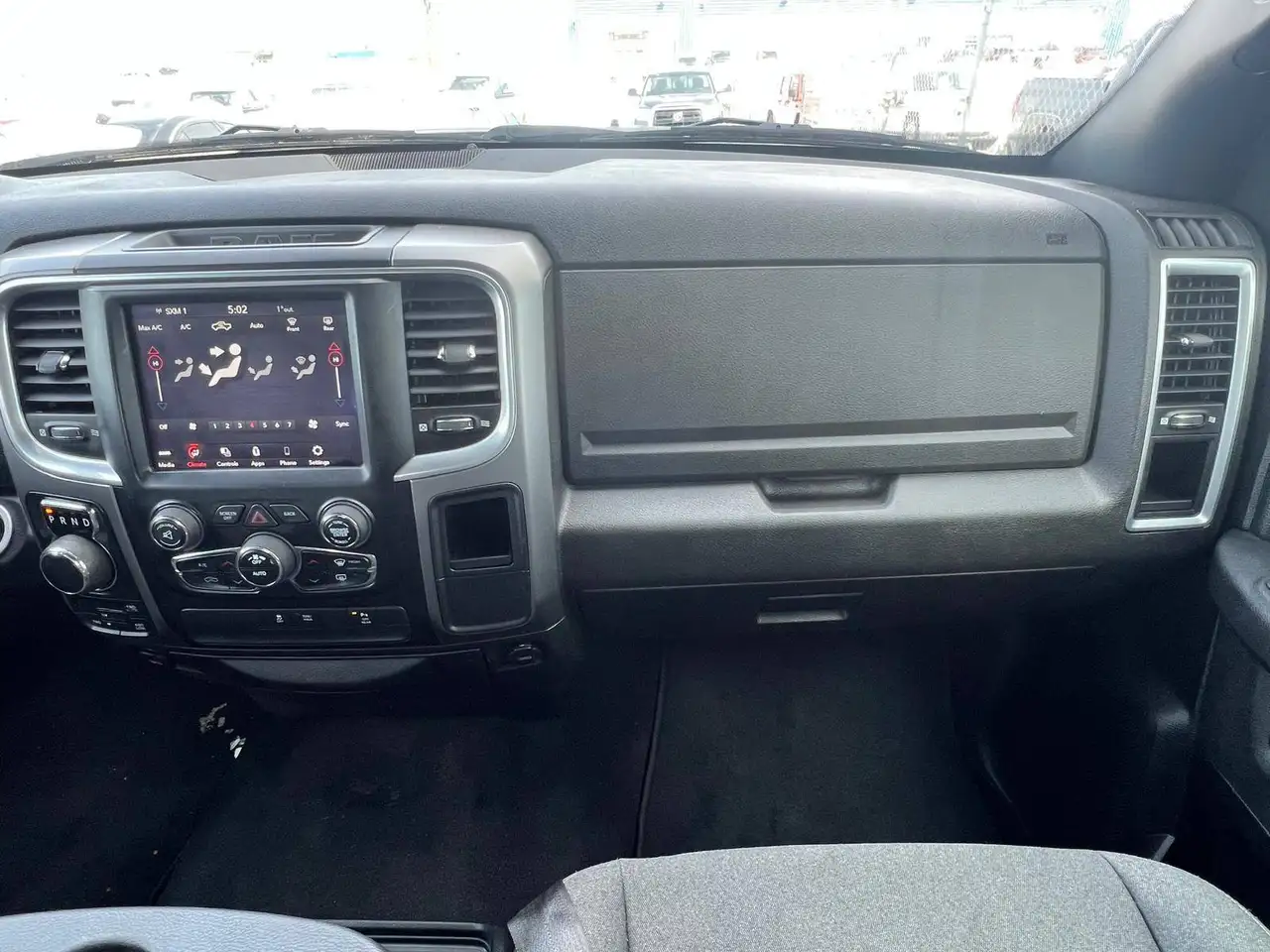 RAM 1500 снимка RAM 1500