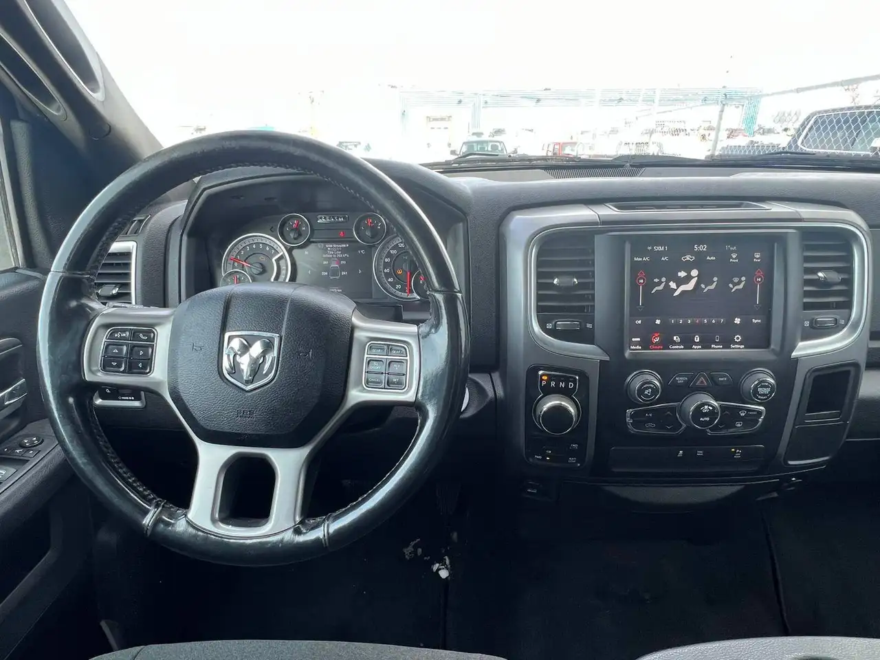 RAM 1500 снимка RAM 1500