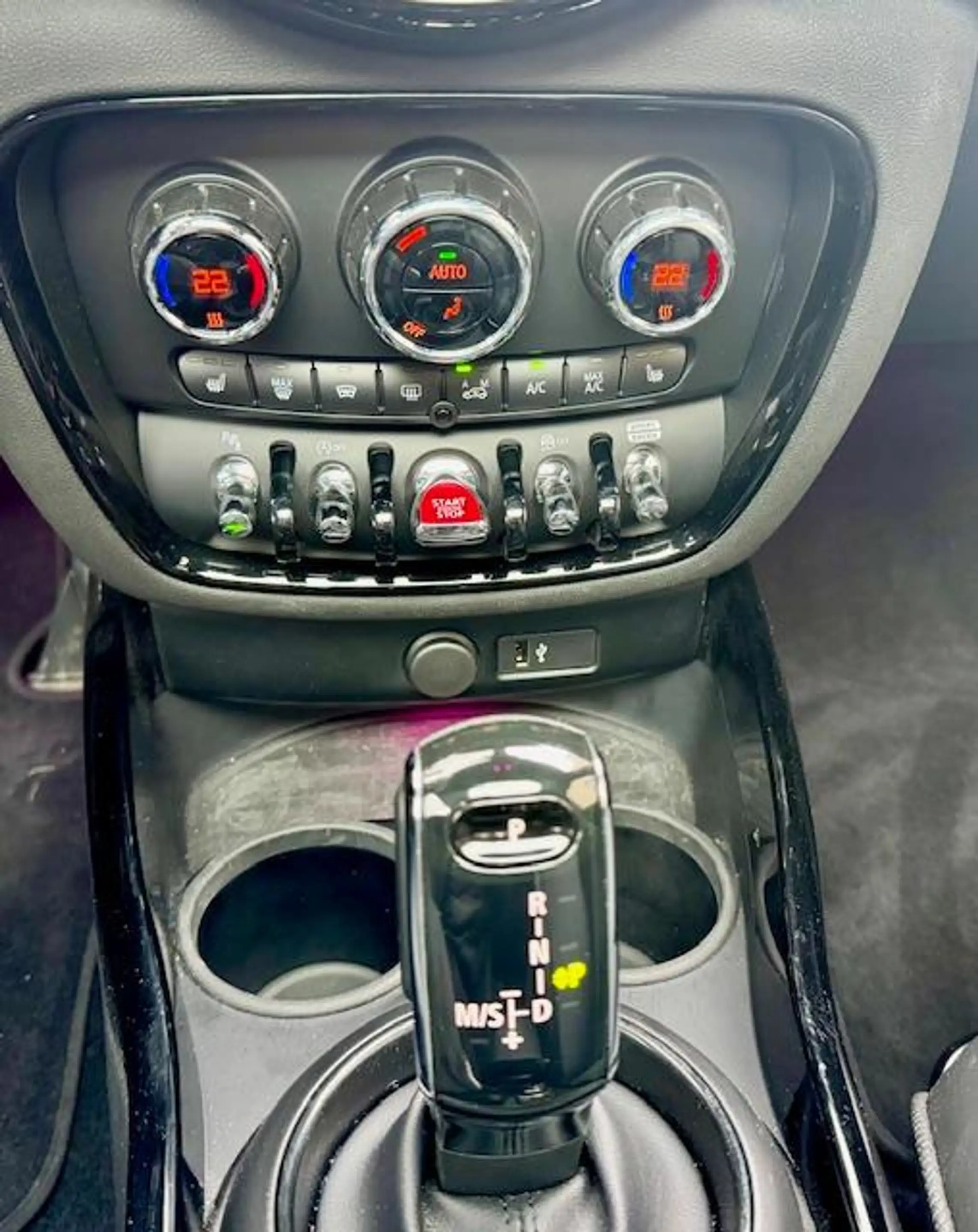 MINI John Cooper Works Clubman Mini 2.0 JCW ALL4 Full Option — photo 10