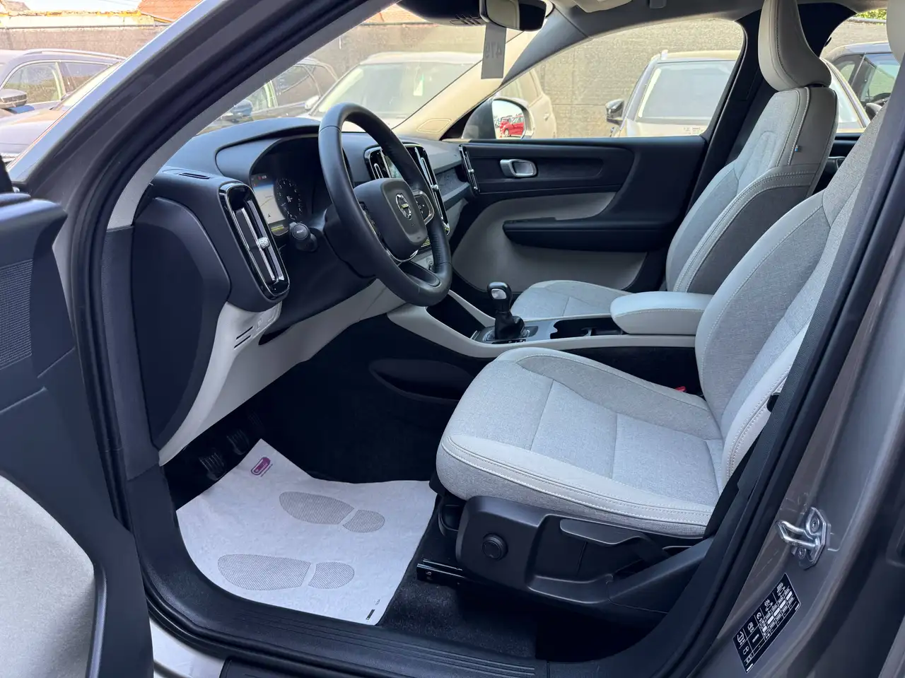 Volvo XC40 1.5 T3 163PK NAVIGATIE FULL LED CAMERA CARPLAY LEDER ALU PDC, миниатюра 13