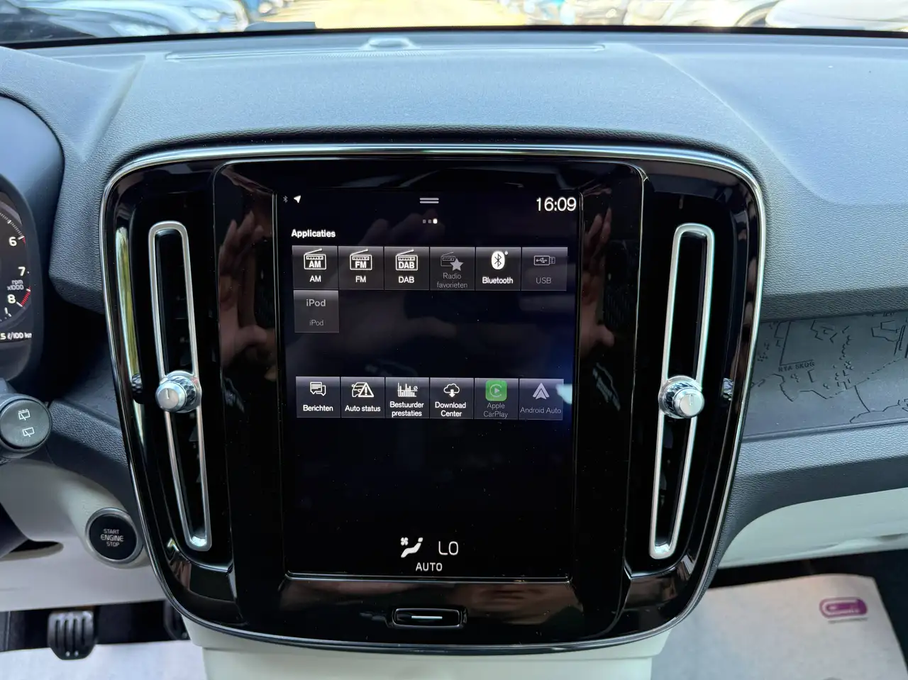 Volvo XC40 1.5 T3 163PK NAVIGATIE FULL LED CAMERA CARPLAY LEDER ALU PDC, миниатюра 24