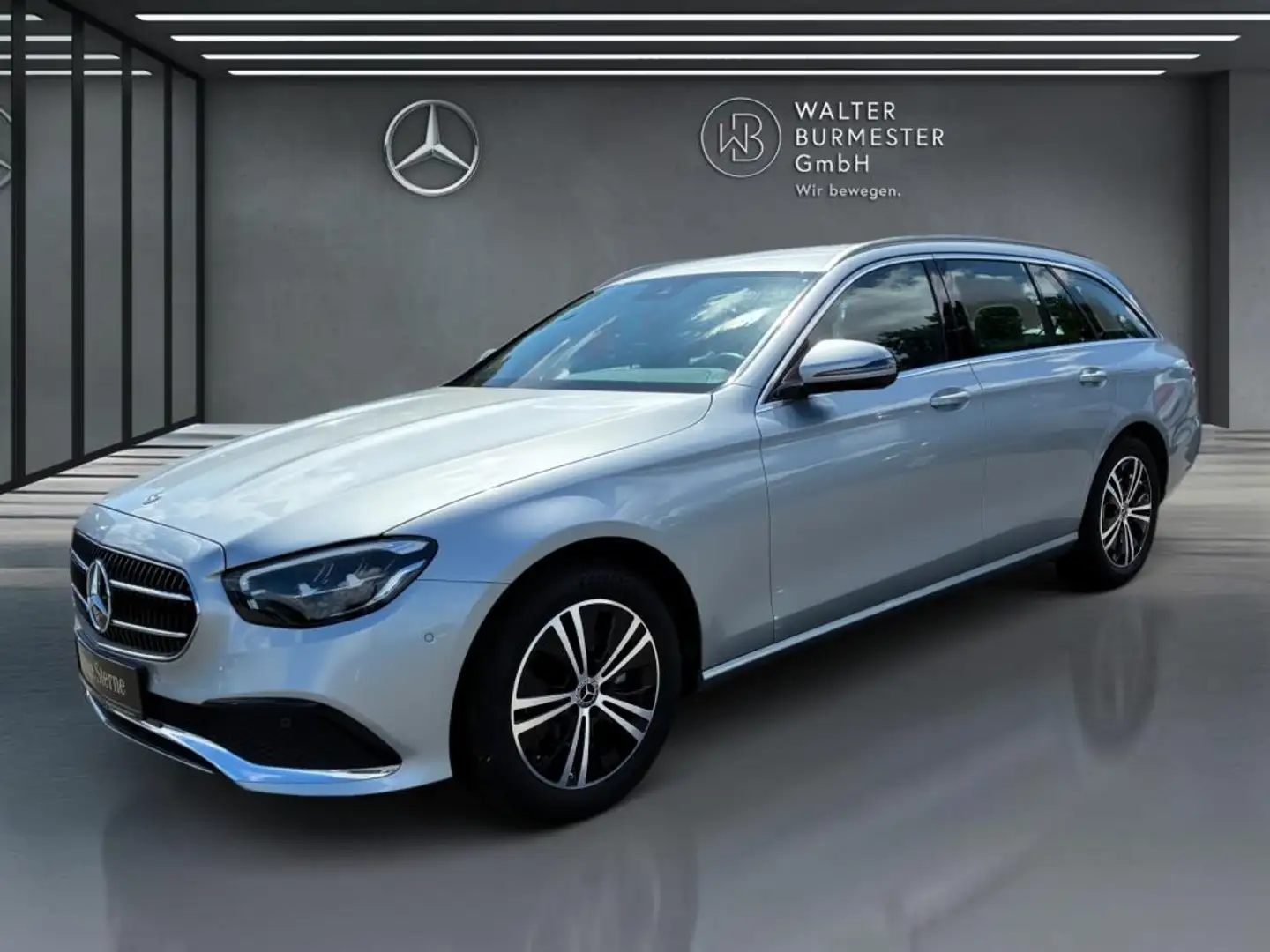 Mercedes-Benz E 220 d T +Avantgarde+MBUX+KAMERA+Ambiente+WIDE Silber - 2