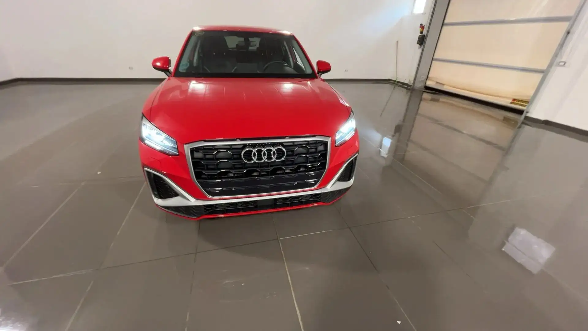 Audi Q2 Q2 30 TDI S line Червоний - 2