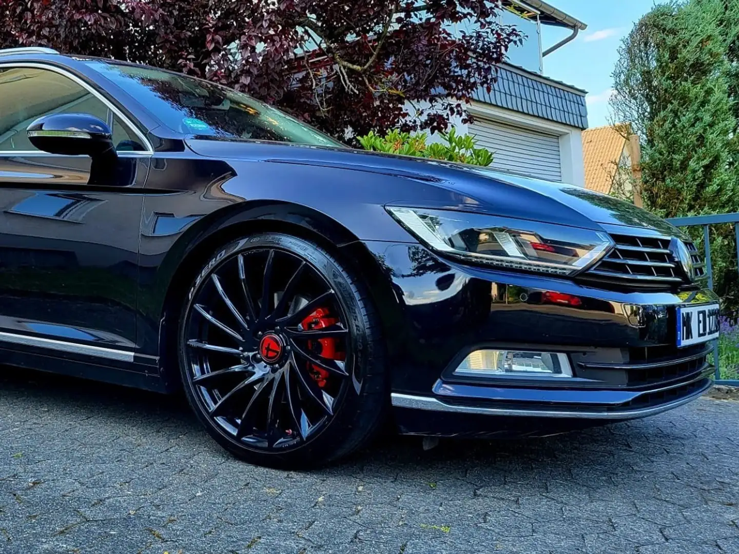 Volkswagen Passat 2.0 TDI highline Schwarz - 1