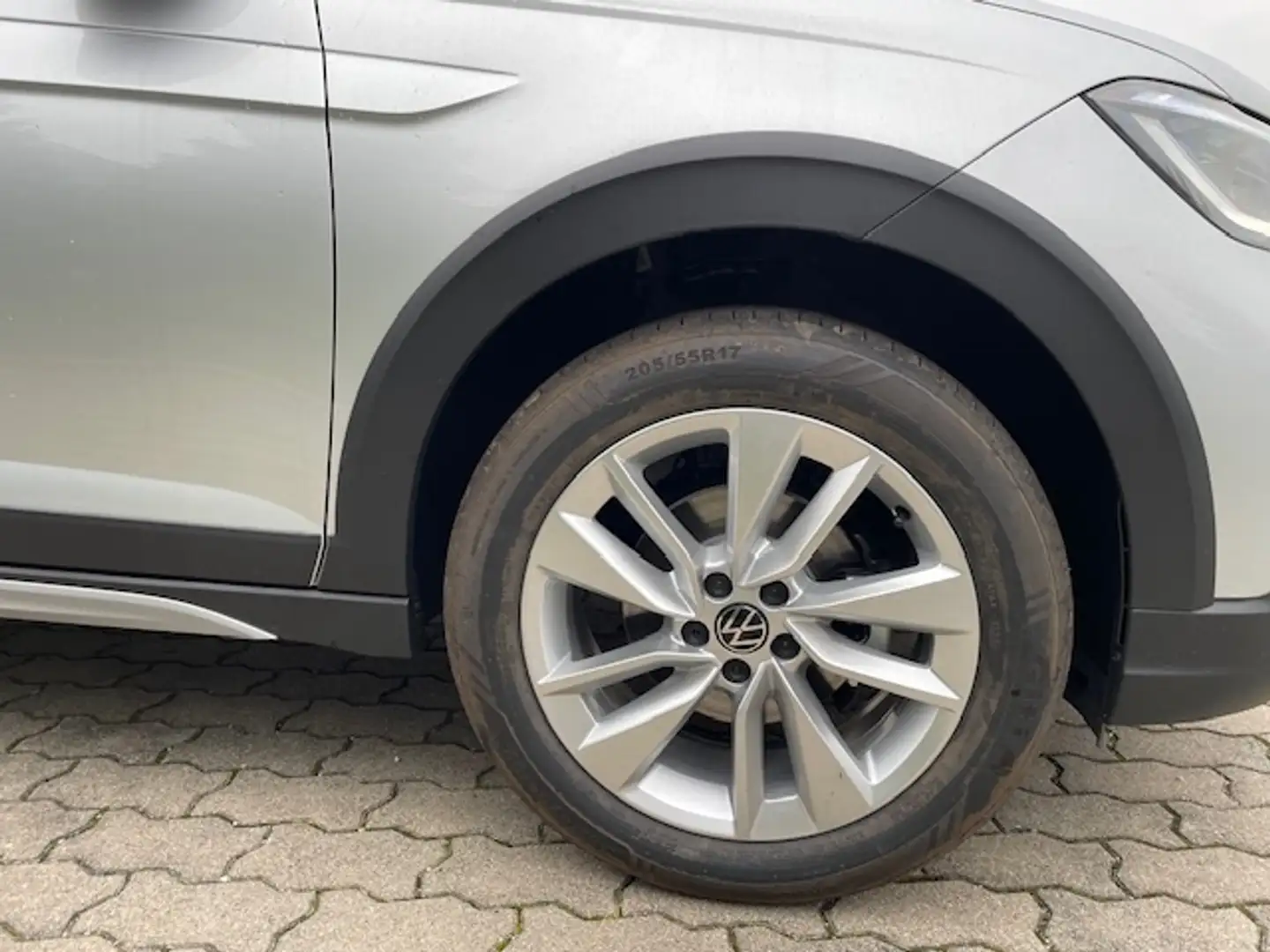 Volkswagen Taigo Life VerkehrszeichenERK Kamera LED DAB Silber - 2