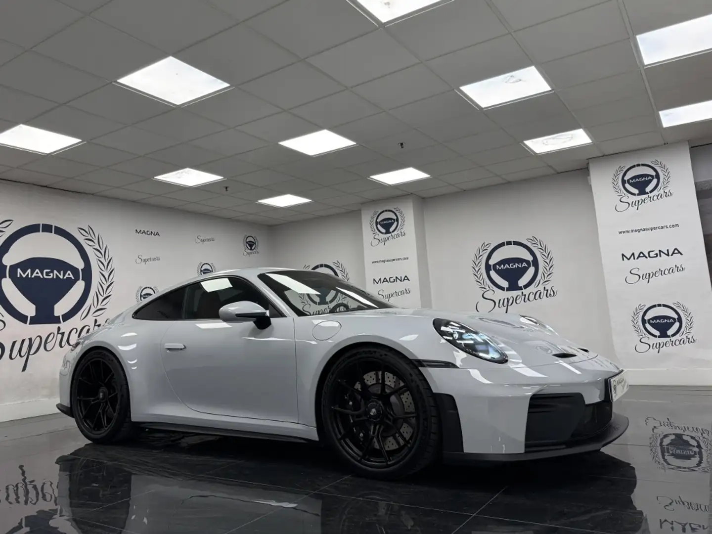 Porsche 992 GT3 Touring Package PDK Gris - 2