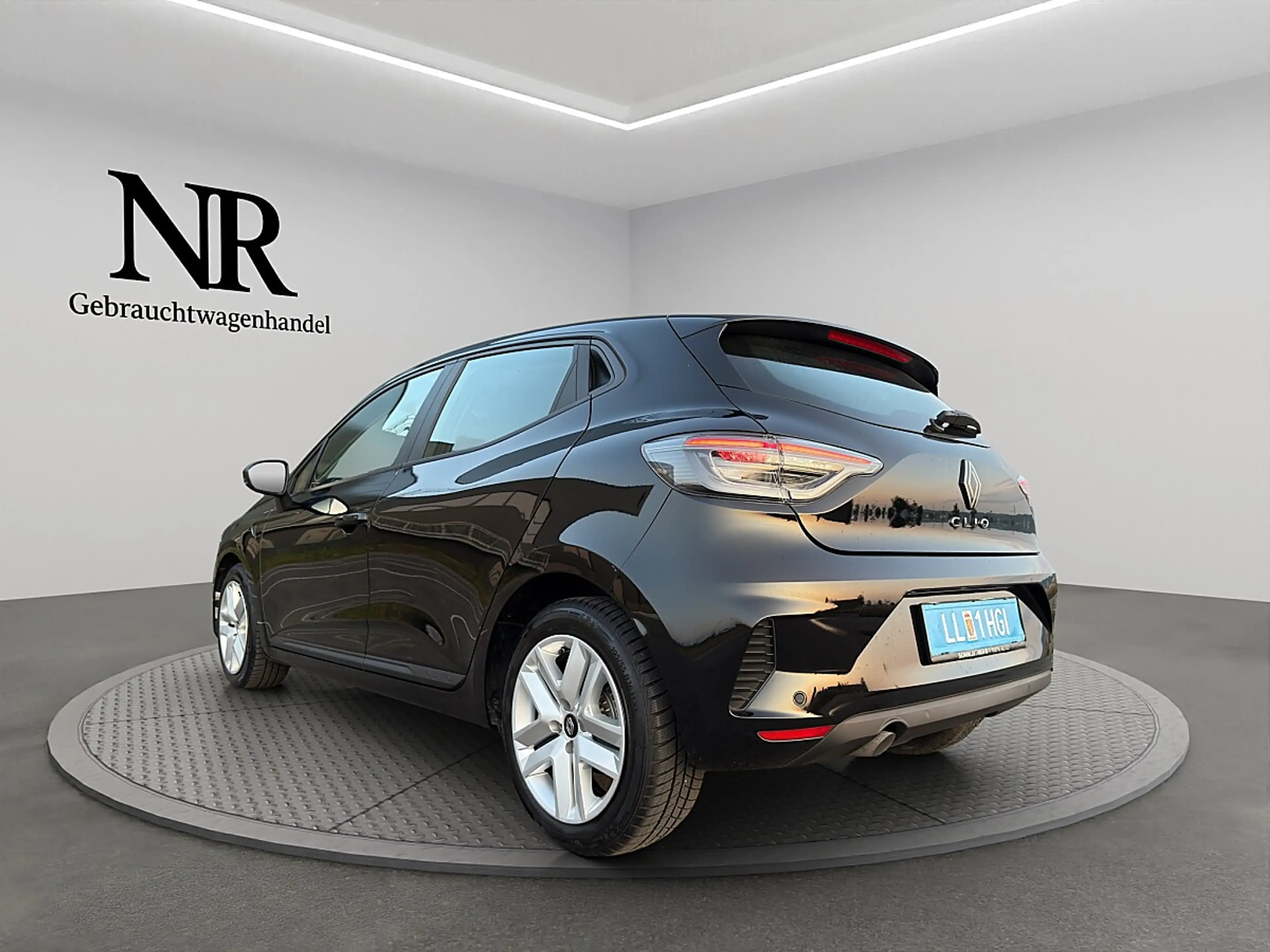 Renault Clio Evolution SCe 65 — photo 3