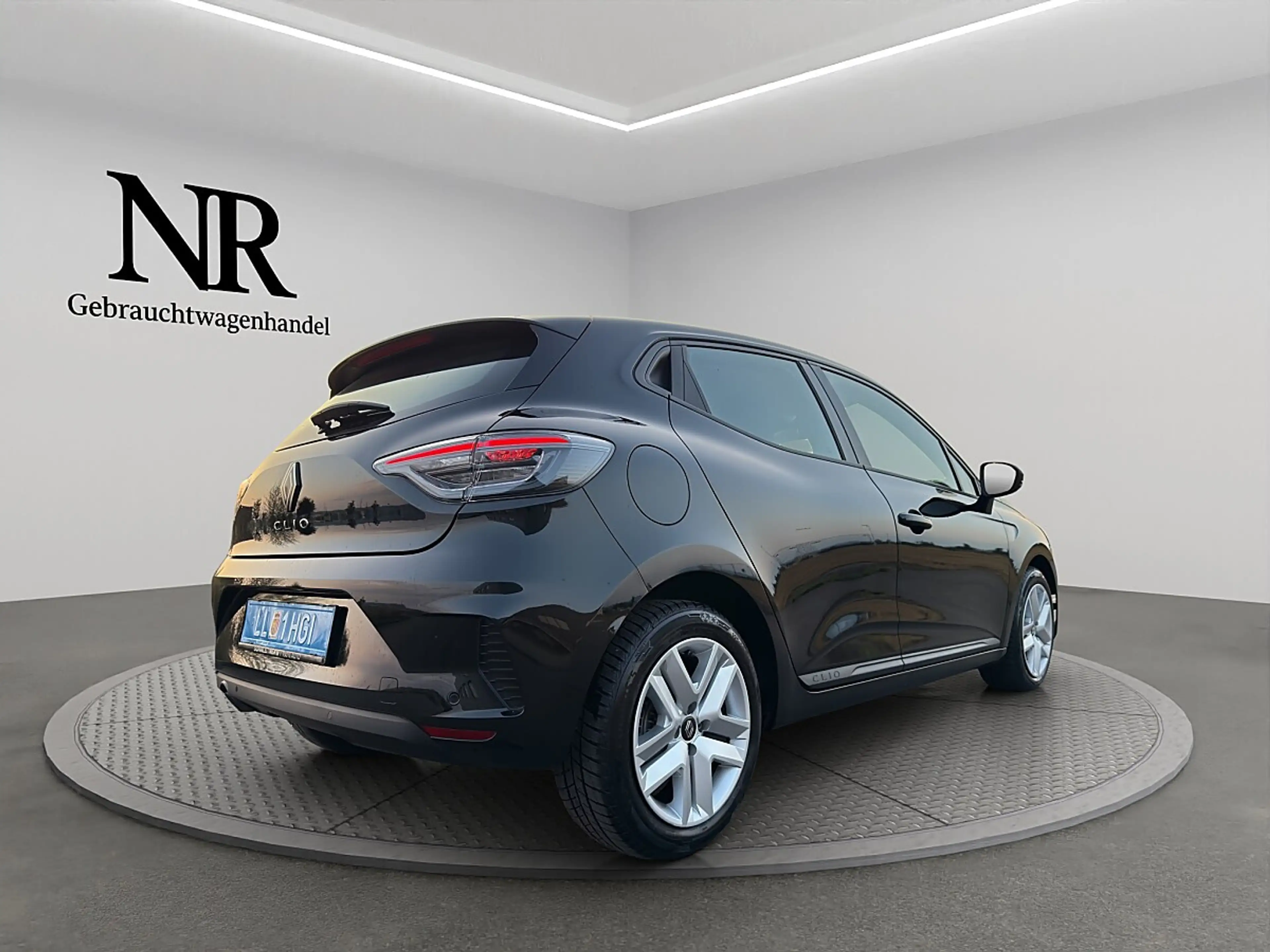 Renault Clio Evolution SCe 65 — photo 5