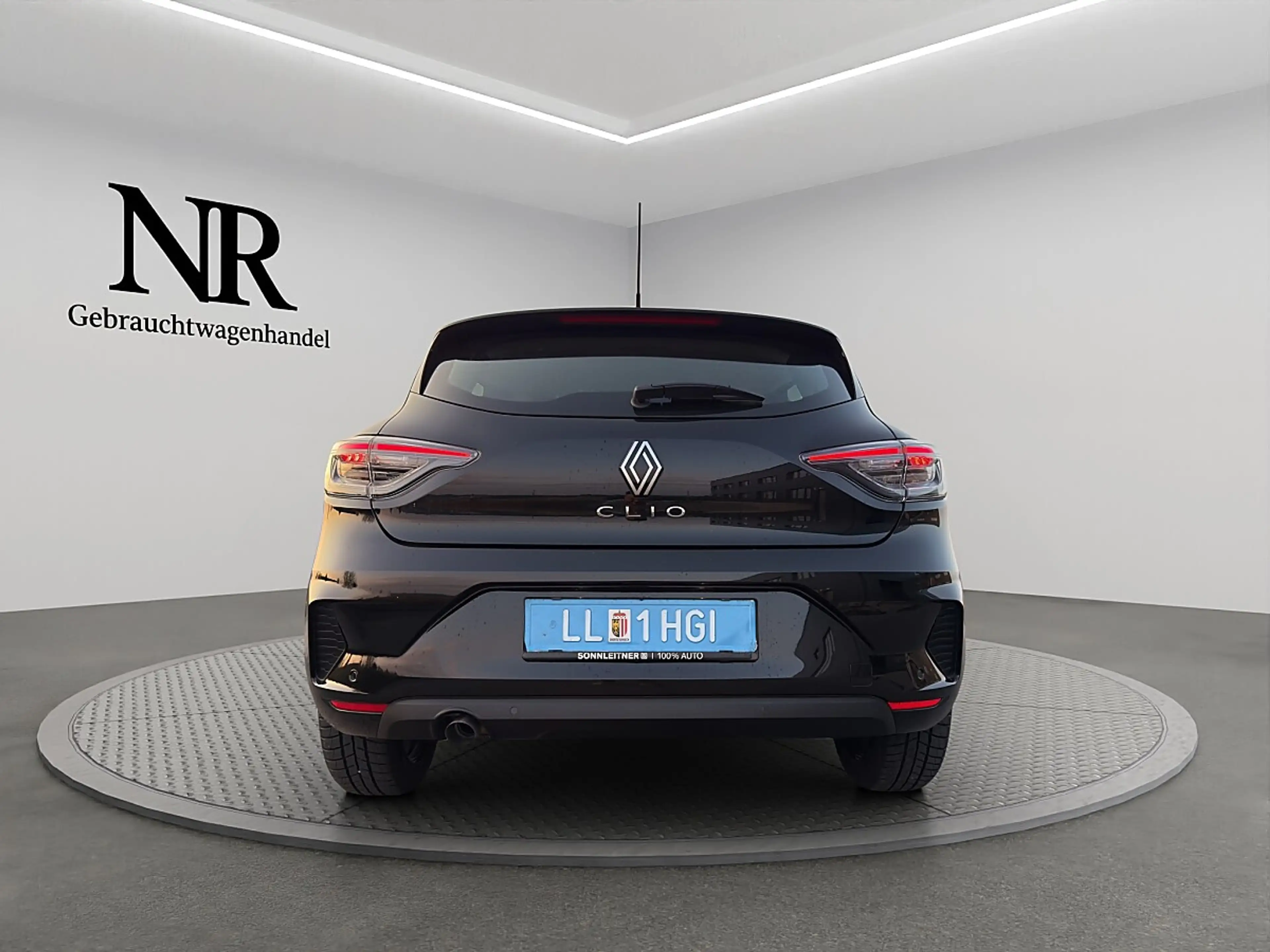 Renault Clio Evolution SCe 65 — photo 4