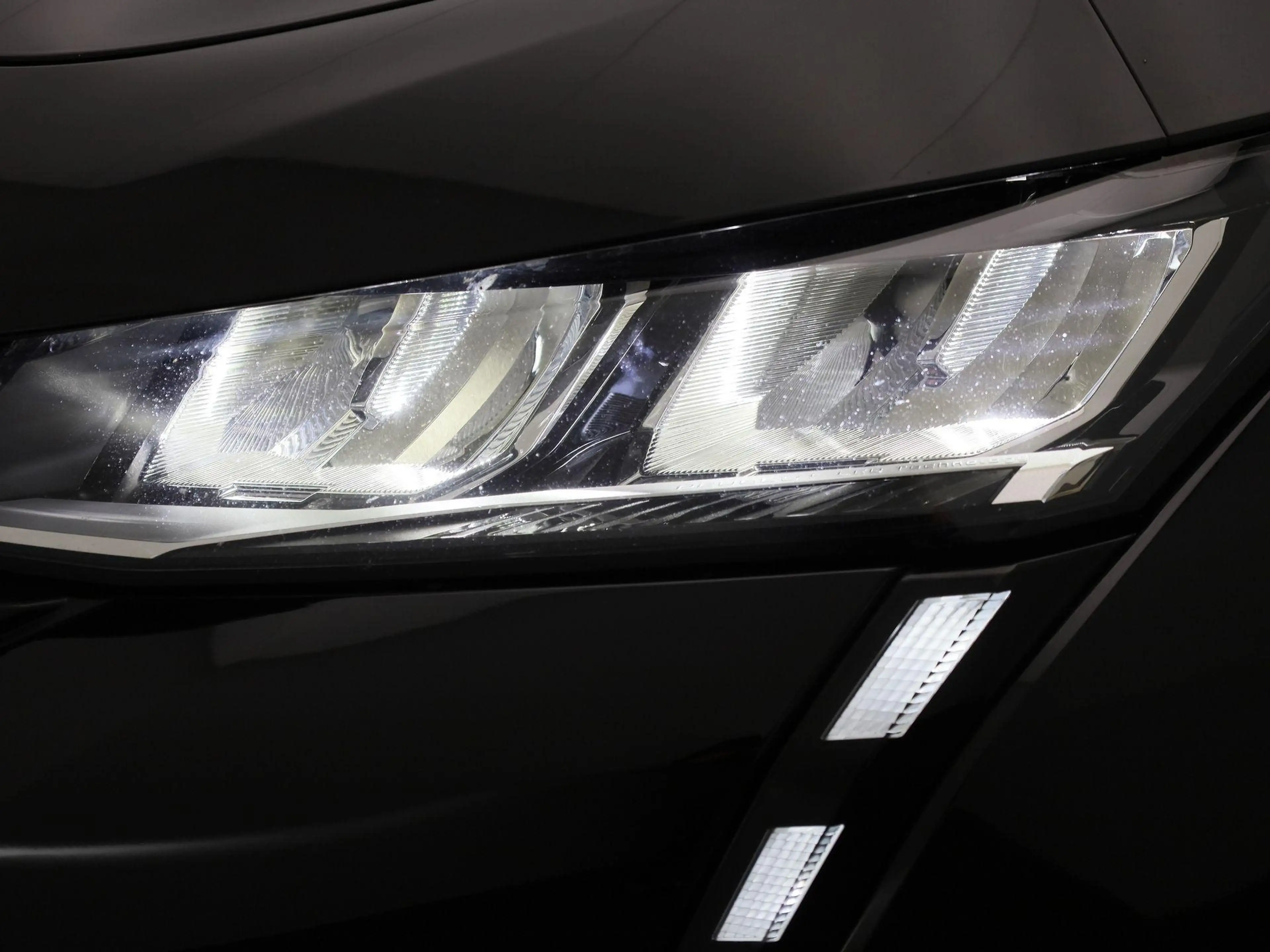 Peugeot 308 SW 1.2 PureTech 130 S&S EAT8 Active Pack — photo 13