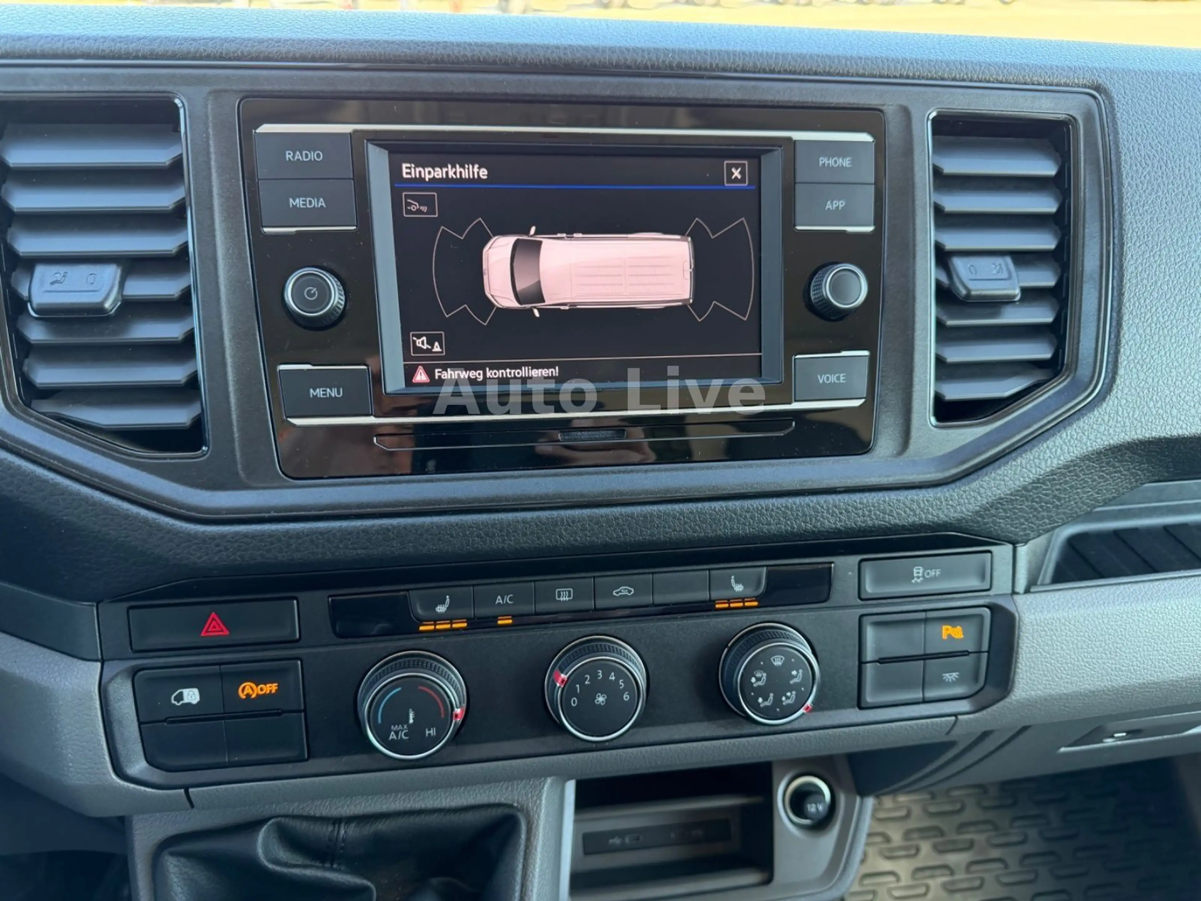 Volkswagen Crafter 35TDI*MITTEL-HOCH*KLIMA*KAMERA*STHZG*AHK — photo 11