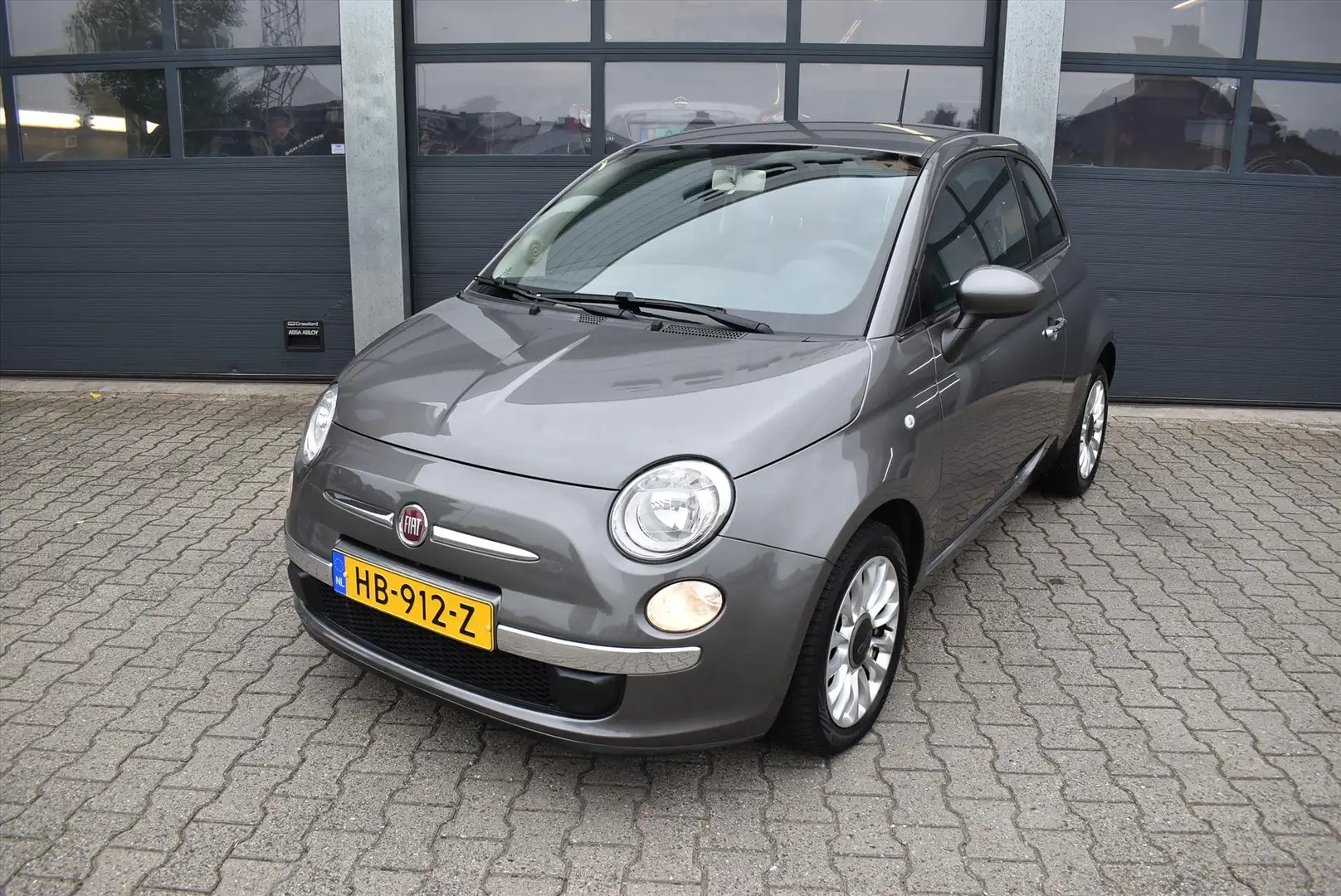 Fiat 500 TwinAir Turbo 80pk Lounge Grijs - 1