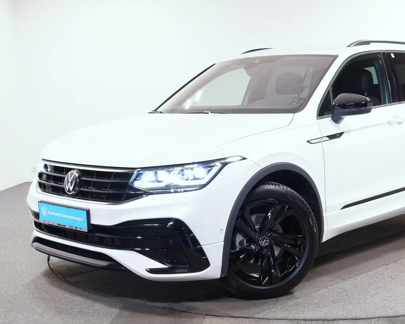 Volkswagen Tiguan 2.0 TDI DSG R-Line Black Style,19",IQ,AHK Weiß - 2