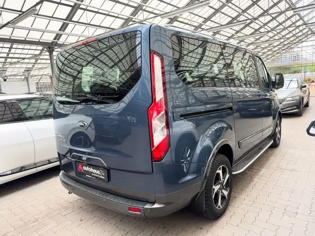 Ford Tourneo Custom view 5