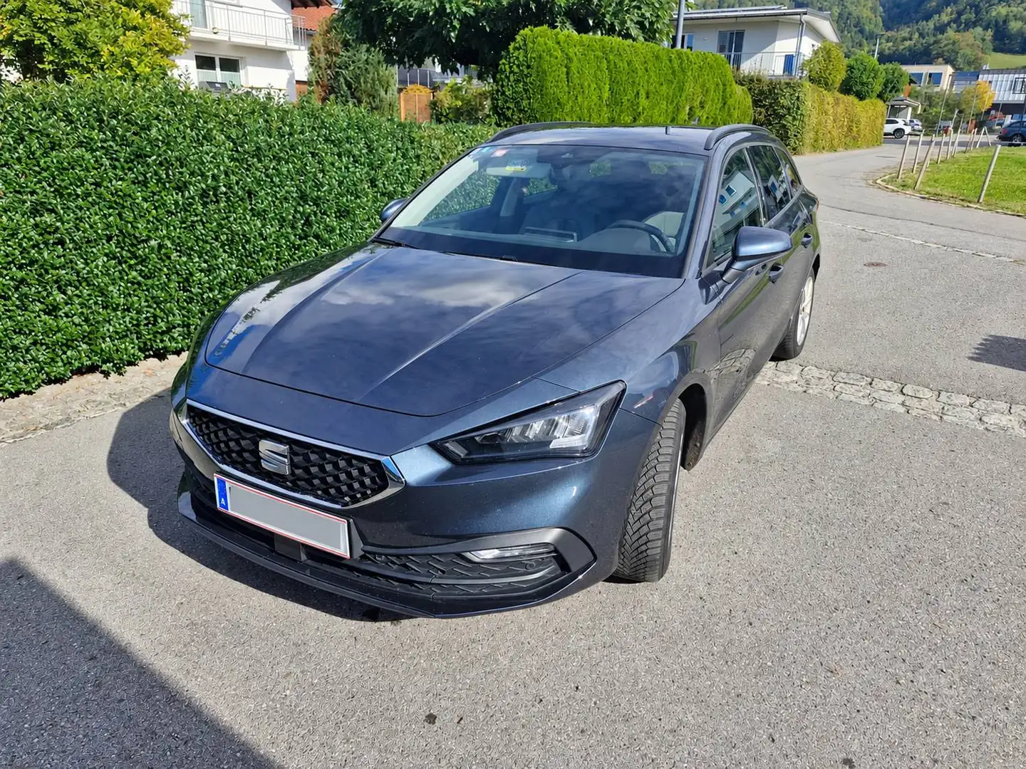 SEAT Leon Leon Sportstourer Style 2,0 TDI Grau - 1