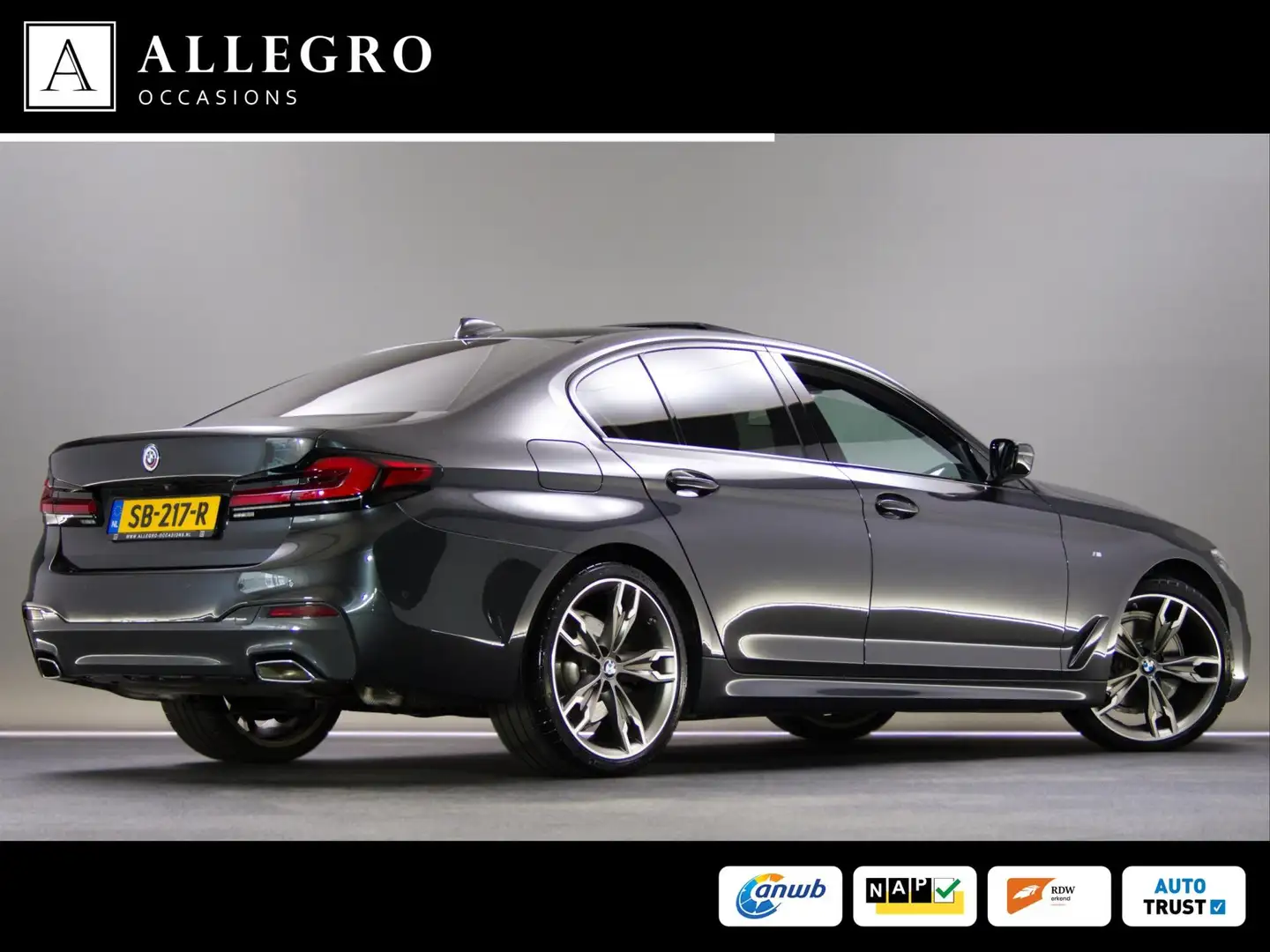 BMW 520 5 serie 520i High Executive M-Sport (SFEERVERLICHT Grijs - 2