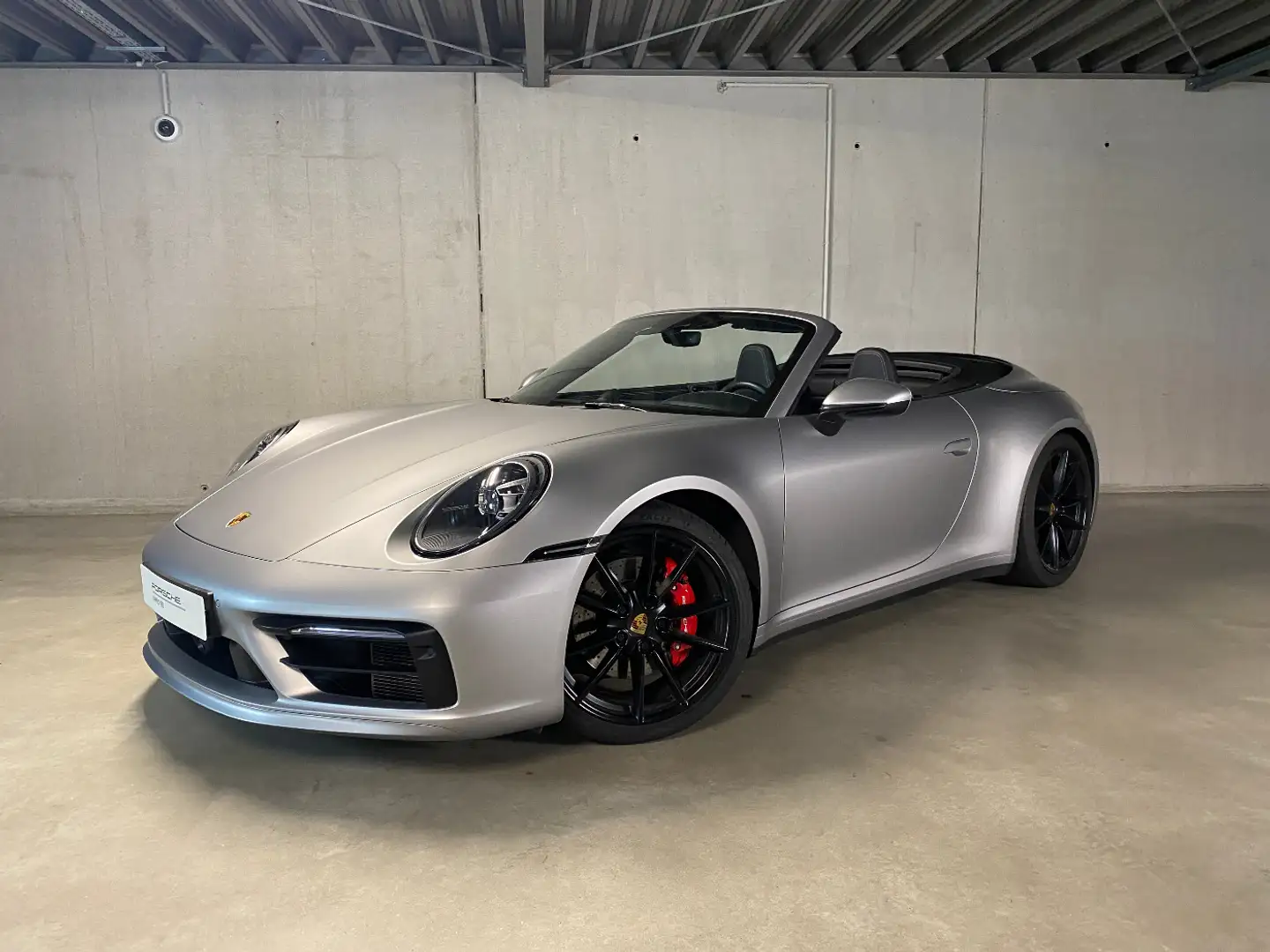 Porsche 992 (911) Carrera 4S Cabrio | Sportabgasanlage | Plateado - 2