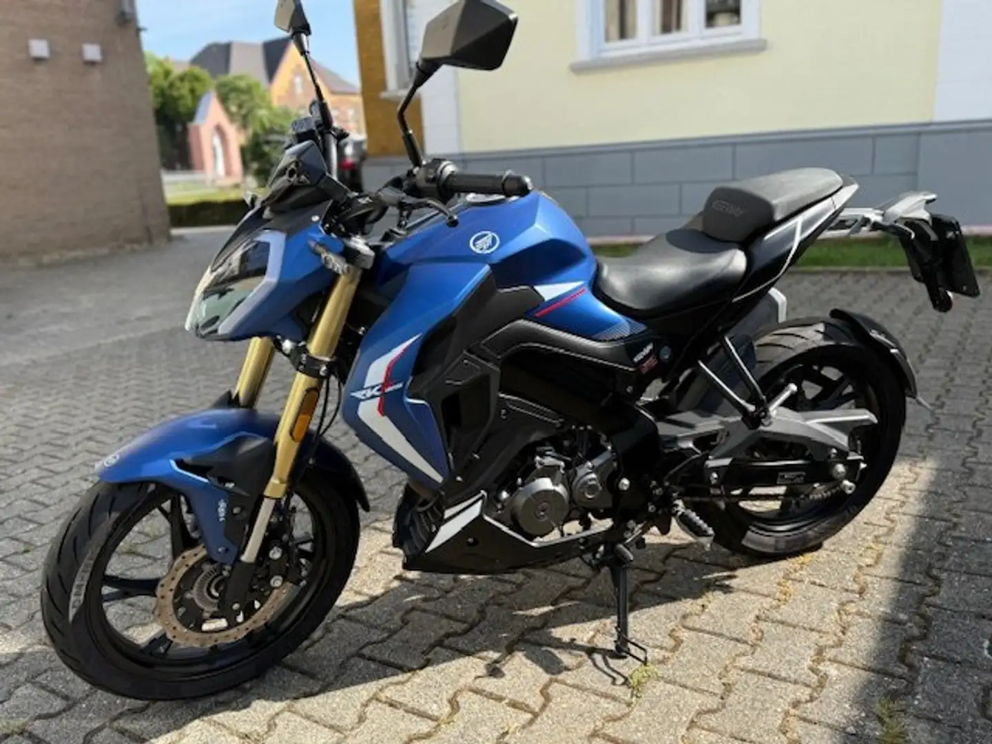 Keeway RKF 125 Bleu - 1