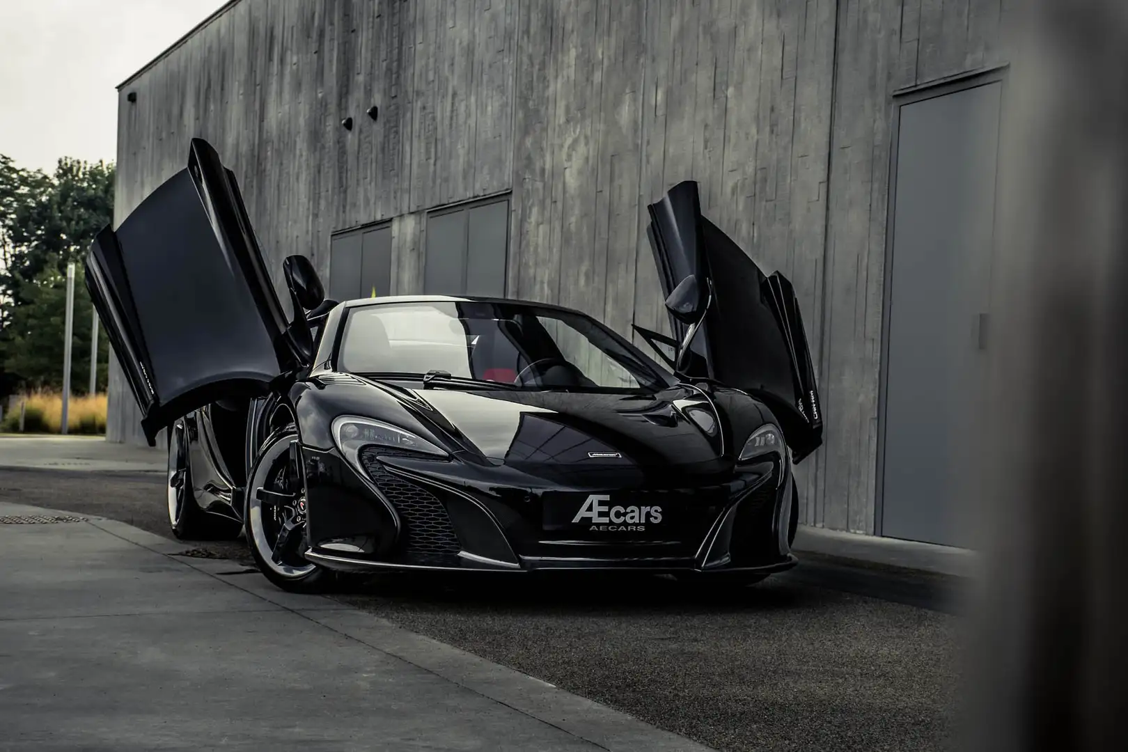 McLaren 650S Spider *** 3.8-V8 / CAN AM EDITION / 1 OF 50 / CARBON *** Чорний - 1