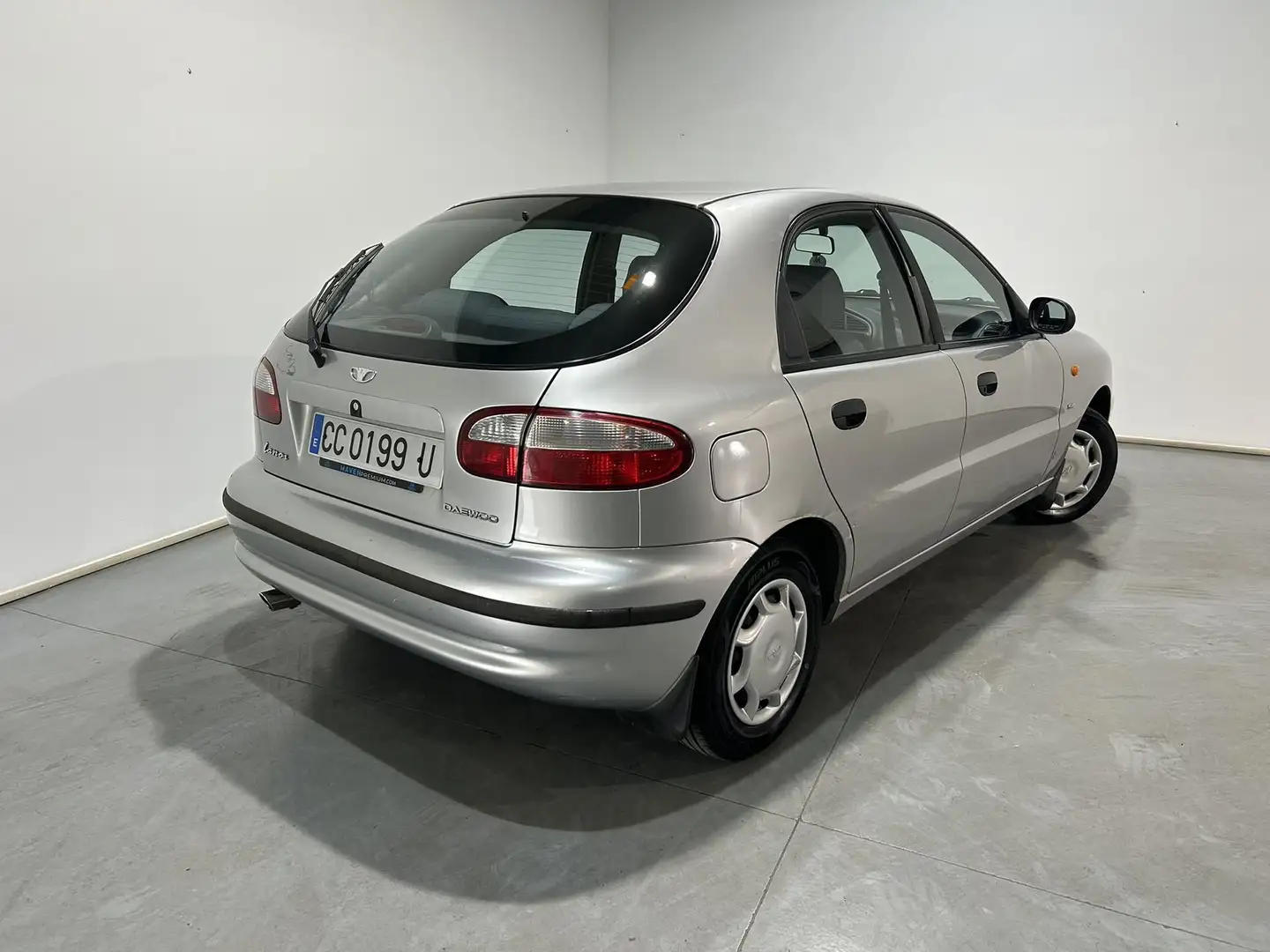 Daewoo Lanos 1.4 SE Plateado - 2