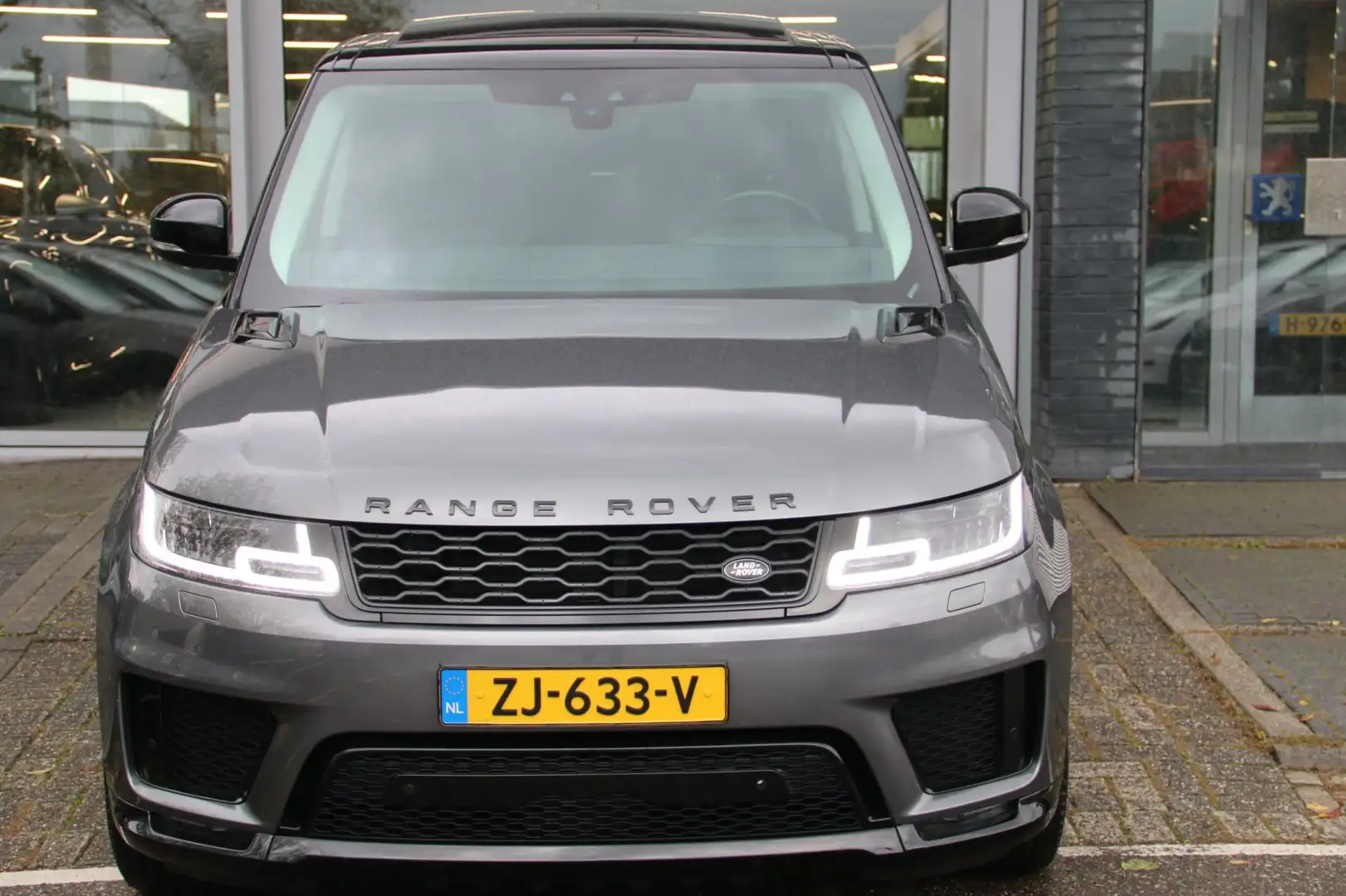 Land Rover Range Rover Sport 3.0 TDV6 HSE Dynamic Grau - 2