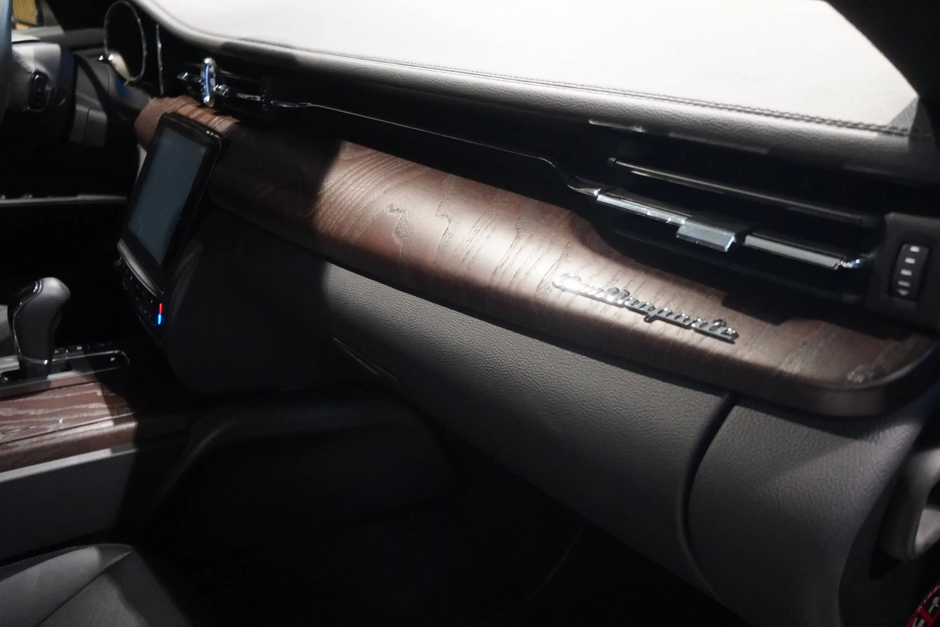Maserati Quattroporte Quattroporte D-BRD-FZG-Nur 48 TKM-Top Zust.1-Hd — photo 12