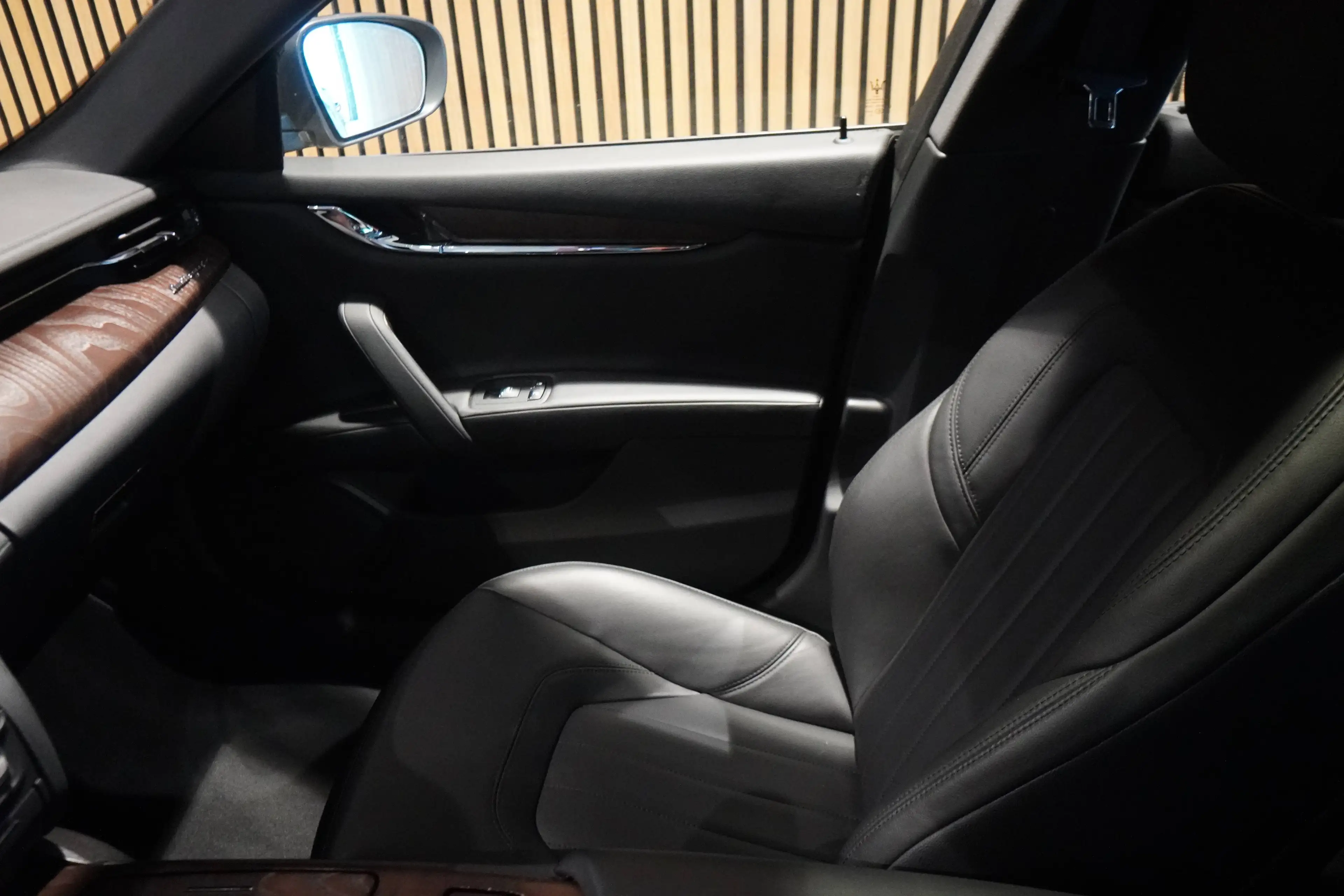 Maserati Quattroporte Quattroporte D-BRD-FZG-Nur 48 TKM-Top Zust.1-Hd — photo 13