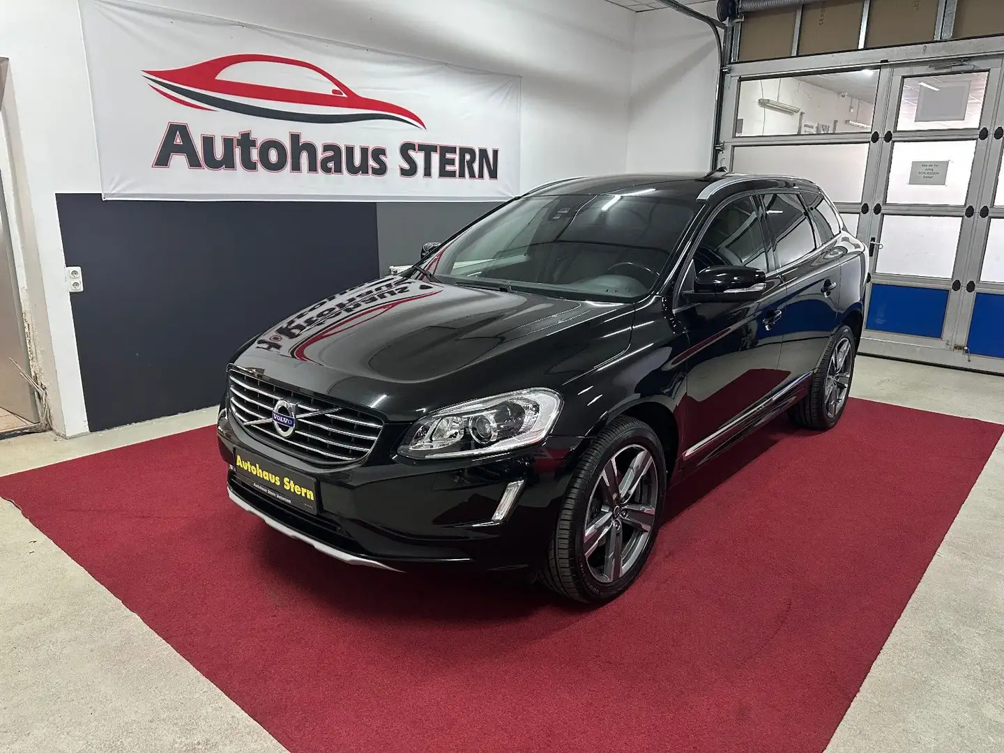 Volvo XC60 XC60 Summum 2WD Schwarz - 1