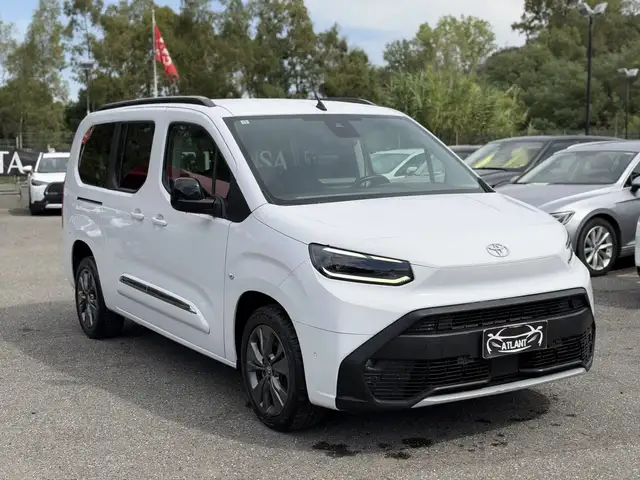 Toyota Proace City 130 L2 A/t Luxury