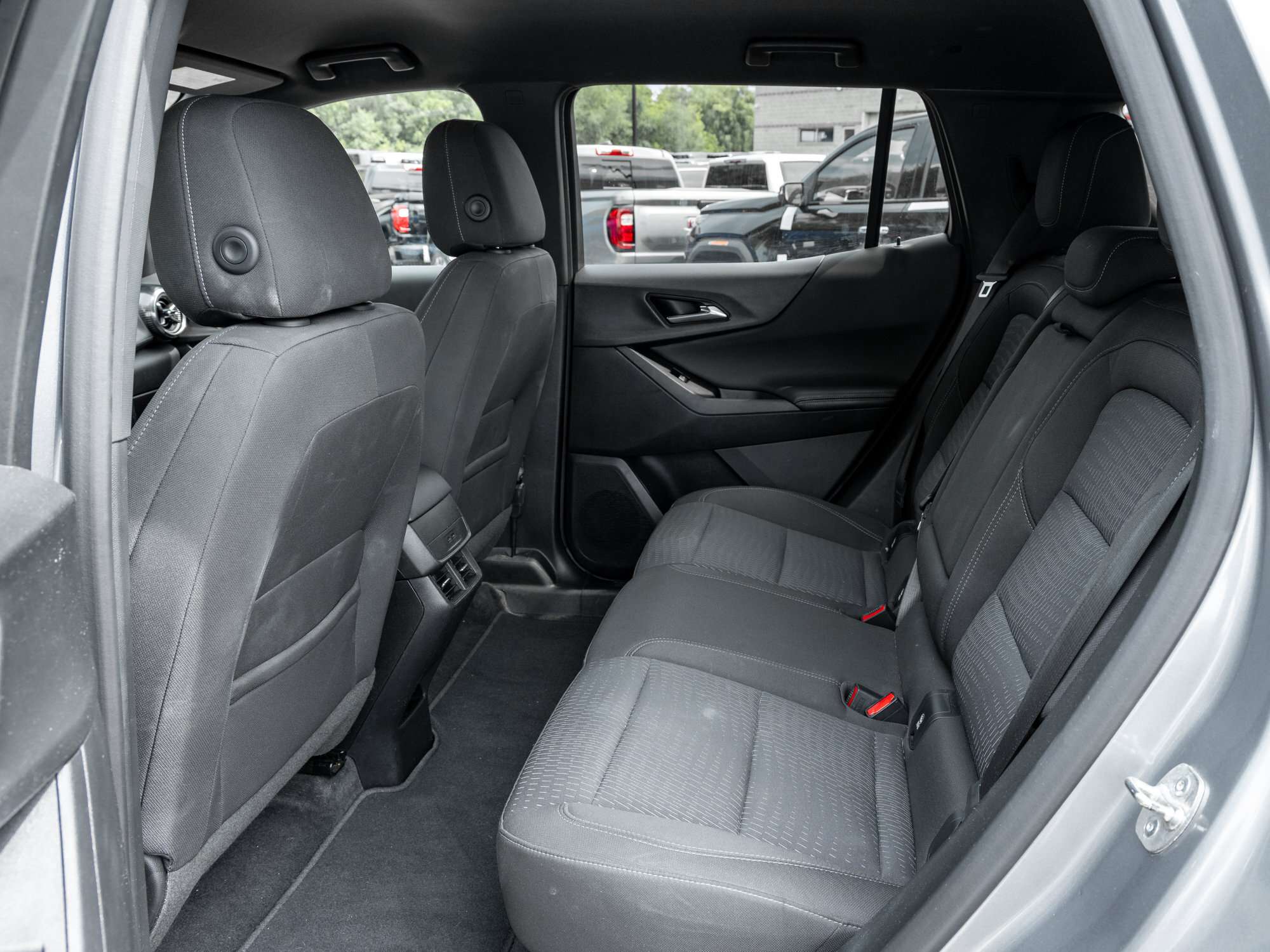 used 2025 Chevrolet Equinox car, priced at $31,995