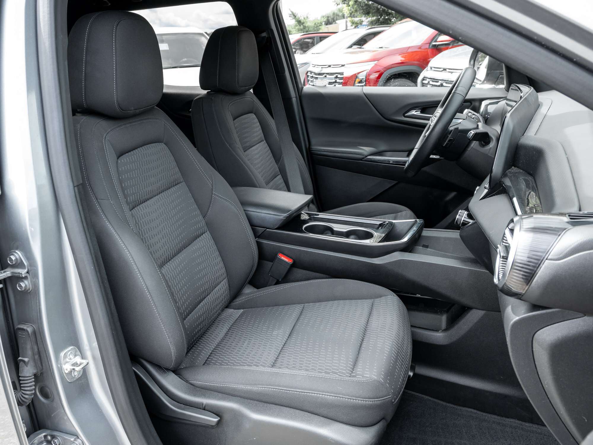 used 2025 Chevrolet Equinox car, priced at $31,995