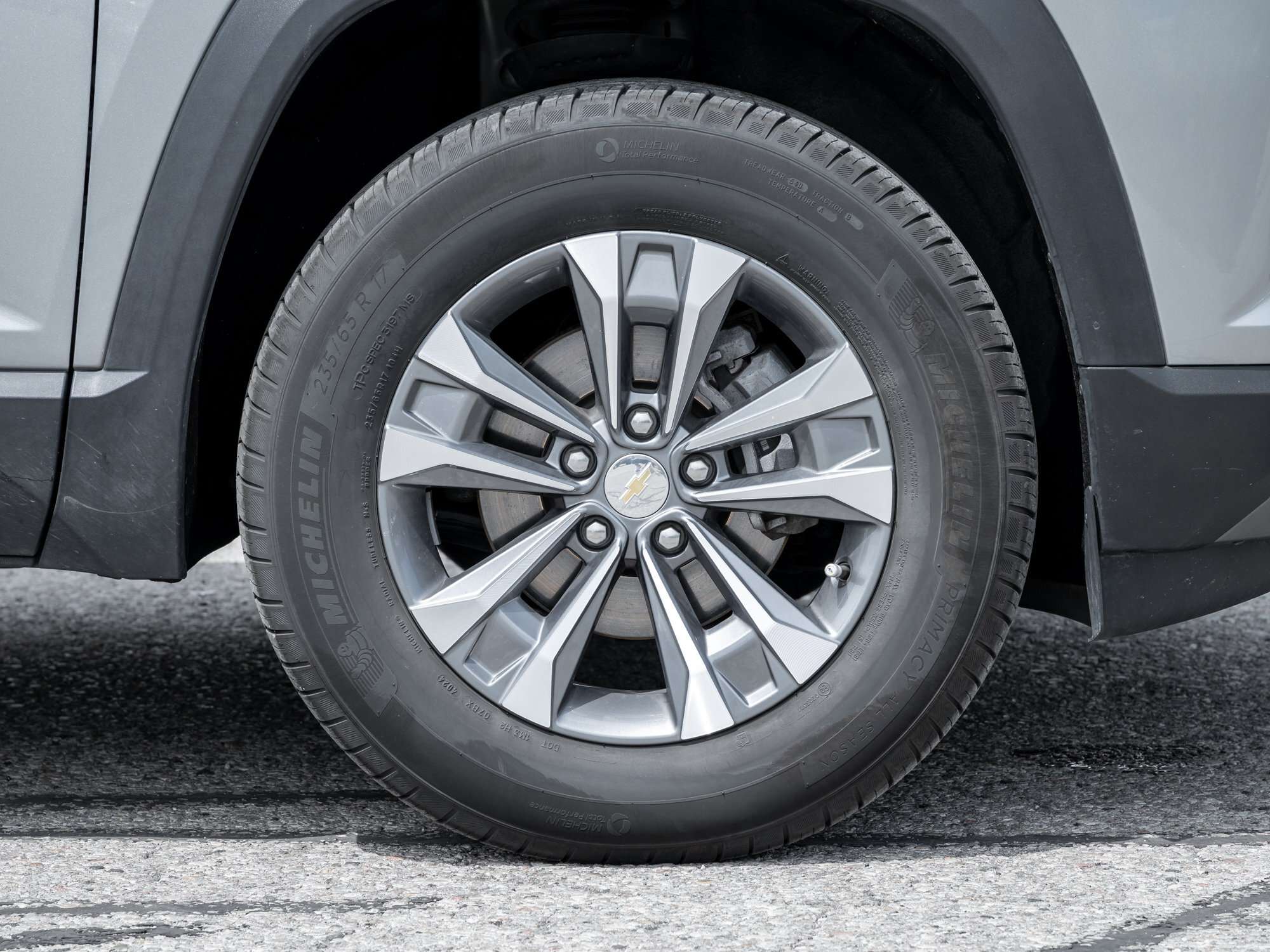 used 2025 Chevrolet Equinox car, priced at $31,995