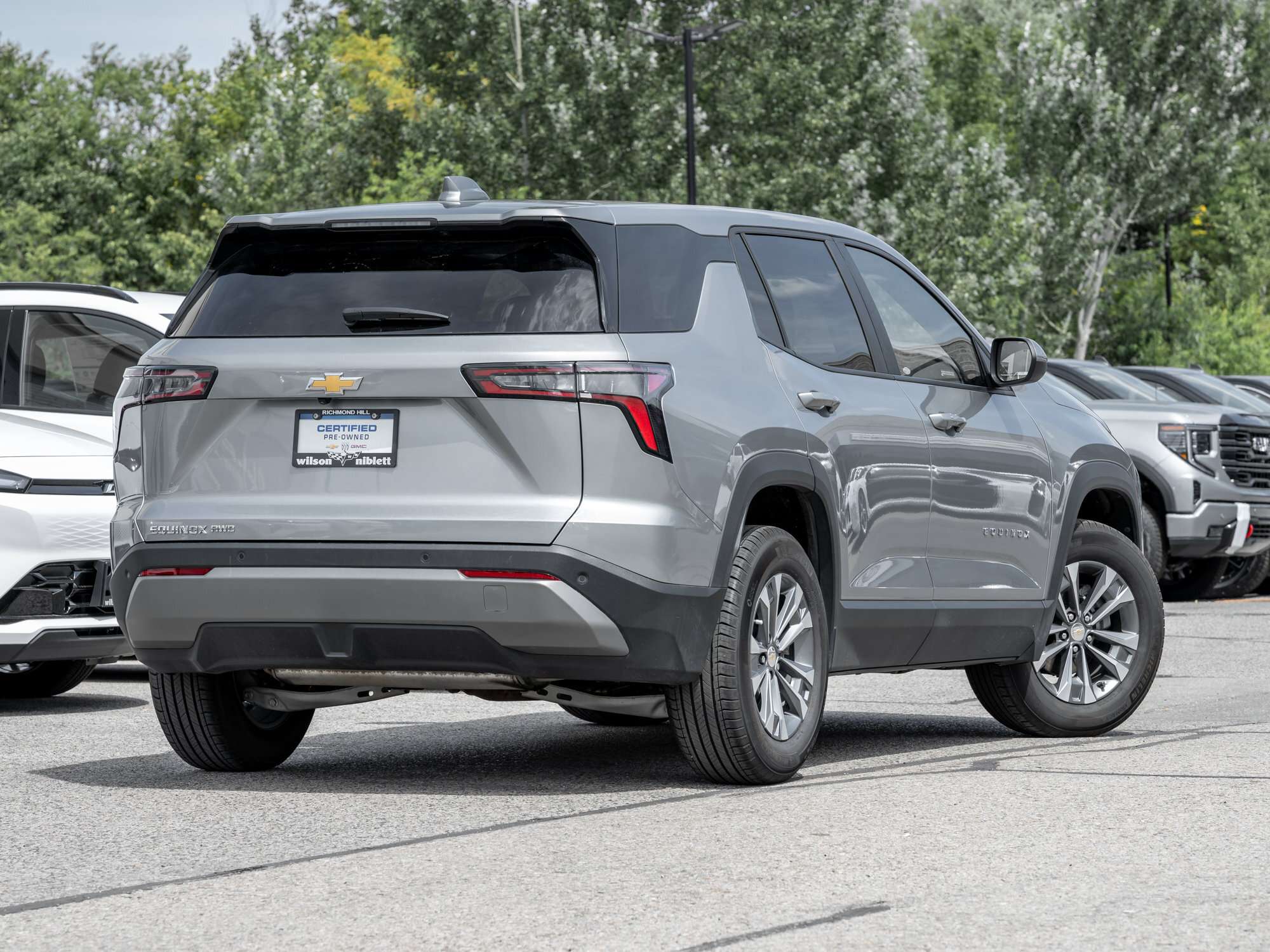 used 2025 Chevrolet Equinox car, priced at $31,995