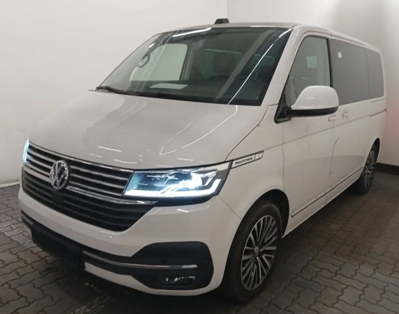 Volkswagen T6.1 Multivan 2,0 TDI 4M Highline NETTO 36.600 Blanc - 1