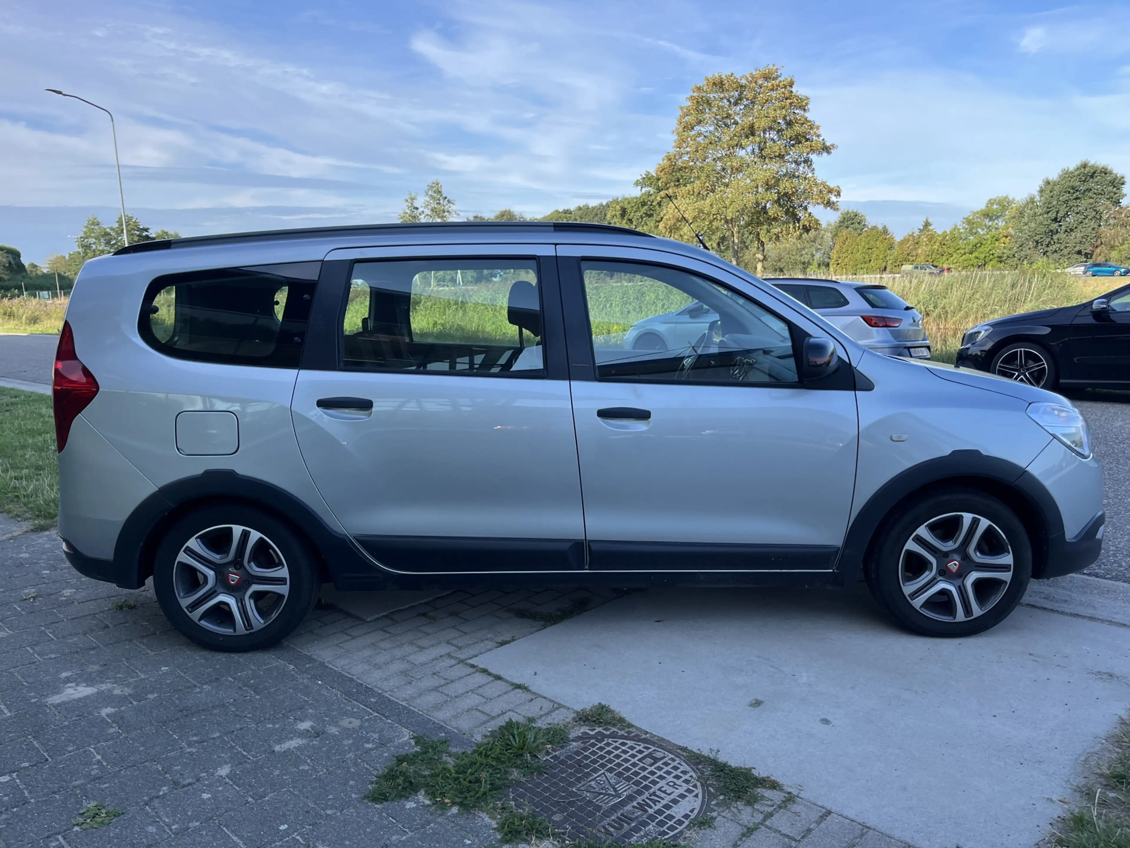 Dacia Lodgy 1.3 TCe 131 PK Tech Road 7-Persoons / Trekhaak / — photo 7
